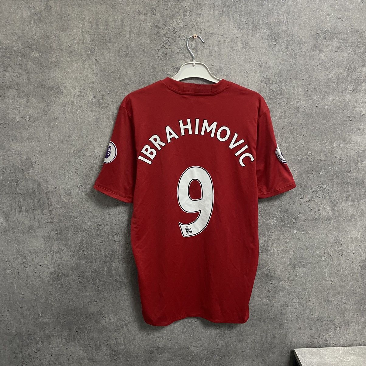 Adidas Adidas Manchester United Ibrahimovic Soccer Jersey 2016 Size US M / EU 48-50 / 2 - 1 Thumbnail