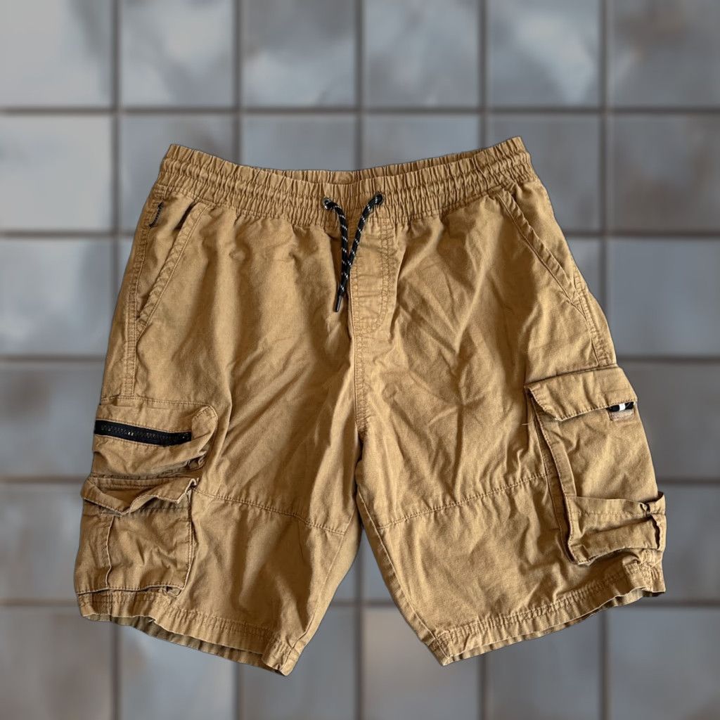 X-LARGE VINTAGE Cargo Men Khakis Shorts XL Beige Adjustable Waist Summer Y2K Inseam 8 Pants Size US 36 / EU 52 - 1 Thumbnail