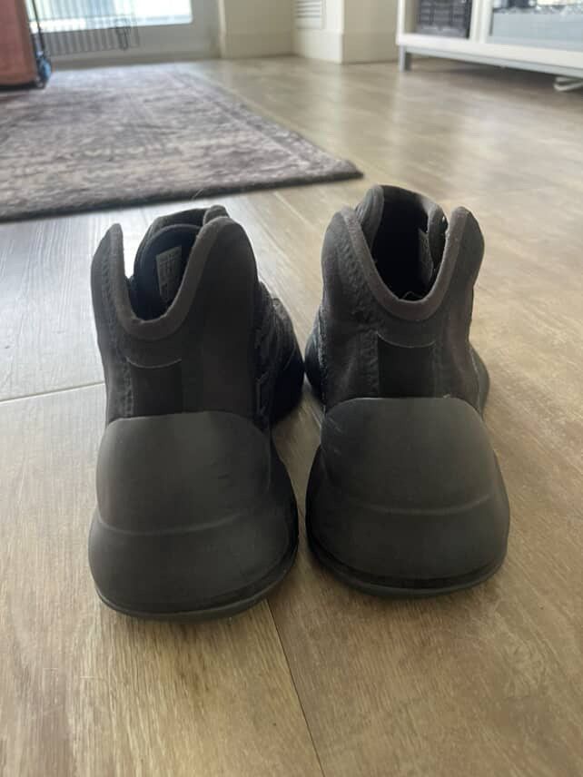Yeezy Yeezy Qntm Onyx Size US 5.5 / EU 38 - 6 Thumbnail
