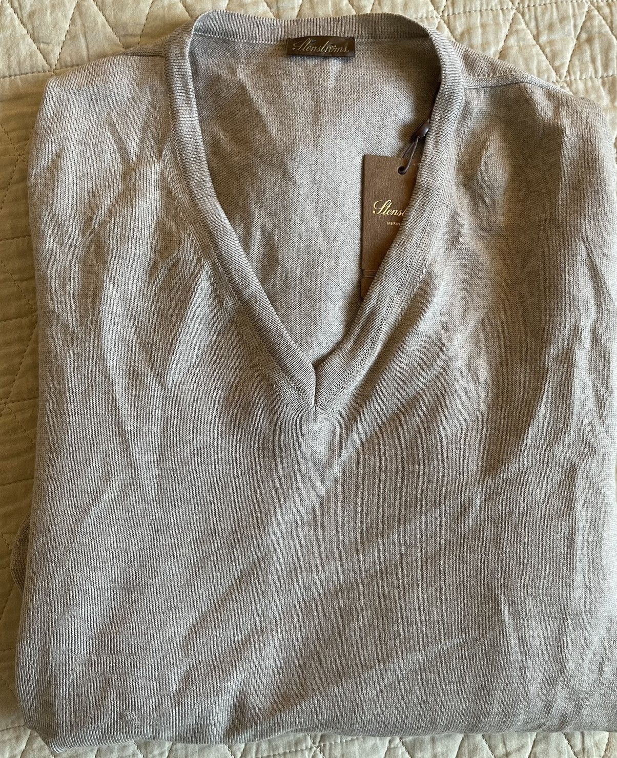 Strenstroms Merino Wool V-Neck Neck Sweater Size US XL / EU 56 / 4 - 1 Thumbnail