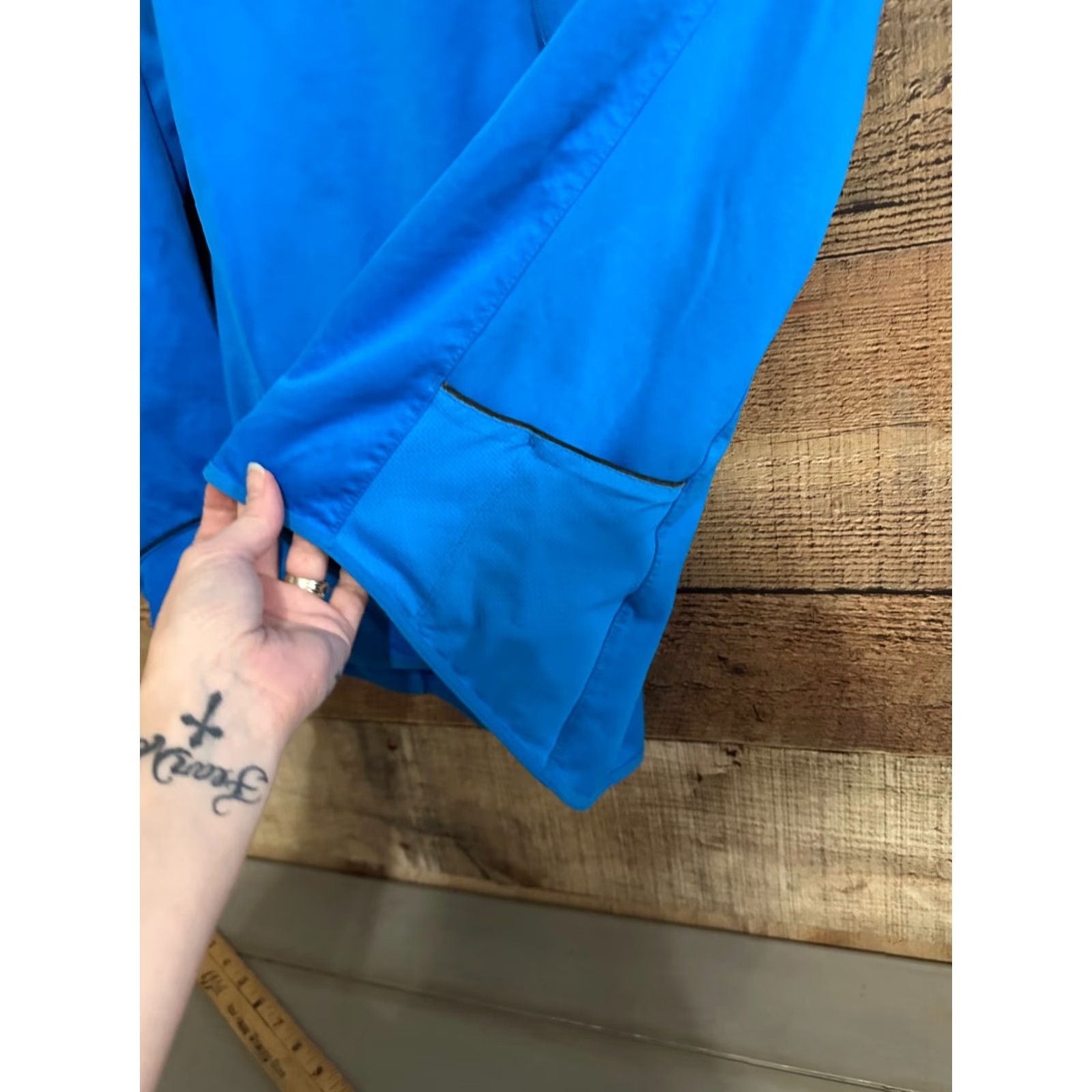 Nike **Nike Dri Fit Jacket Womens Large Blue Full Zip Thumb Holes Running Yoga** User: **Blue Nike Dri Fit Womens Large Full Zip Jacket Running Yoga** Size L / US 10 / IT 46 - 3 Thumbnail