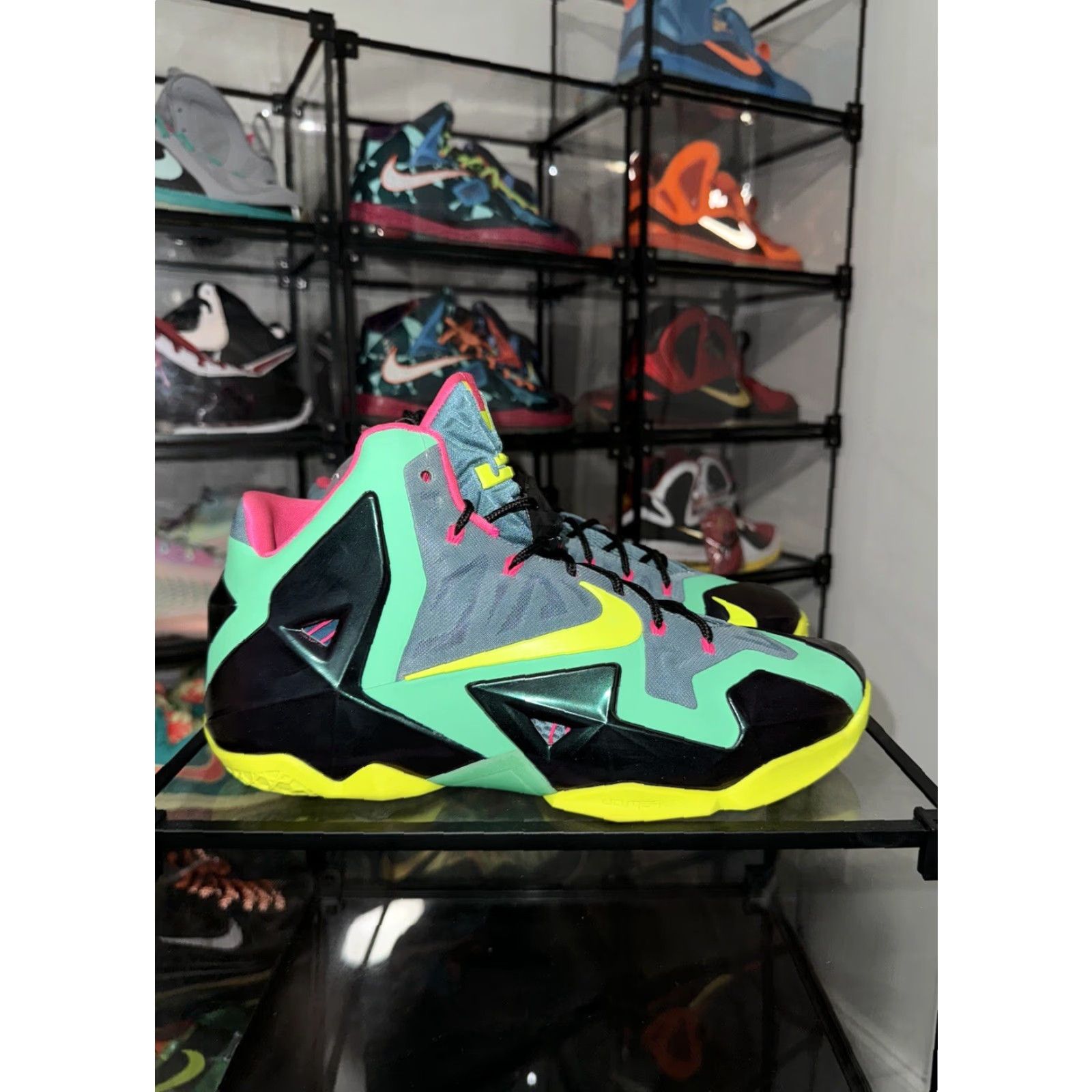 Nike Nike LeBron 11 T Rex PE Promo Sample Size 10.5 Men Sneaker Multicolor RARE Size US 11 / EU 44 - 2 Thumbnail
