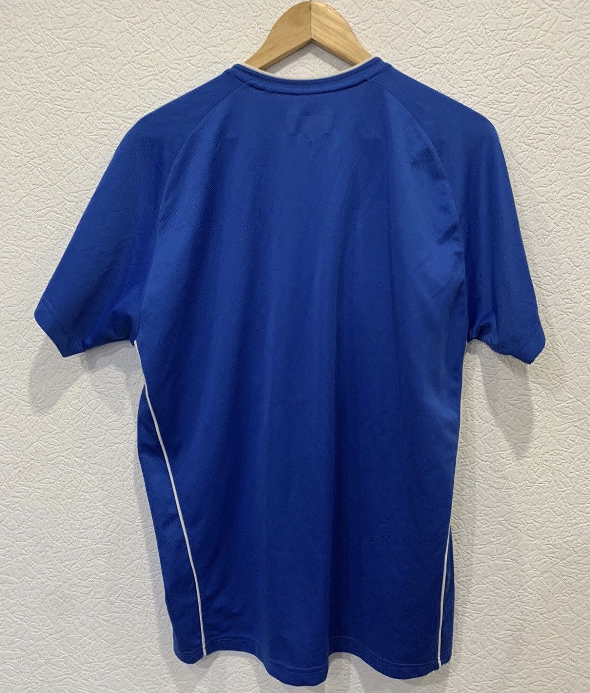 Other CHESTERFIELD RESPECT 2011/2012 HOME KIT SOCCER JERSEY Size US L / EU 52-54 / 3 - 6 Thumbnail
