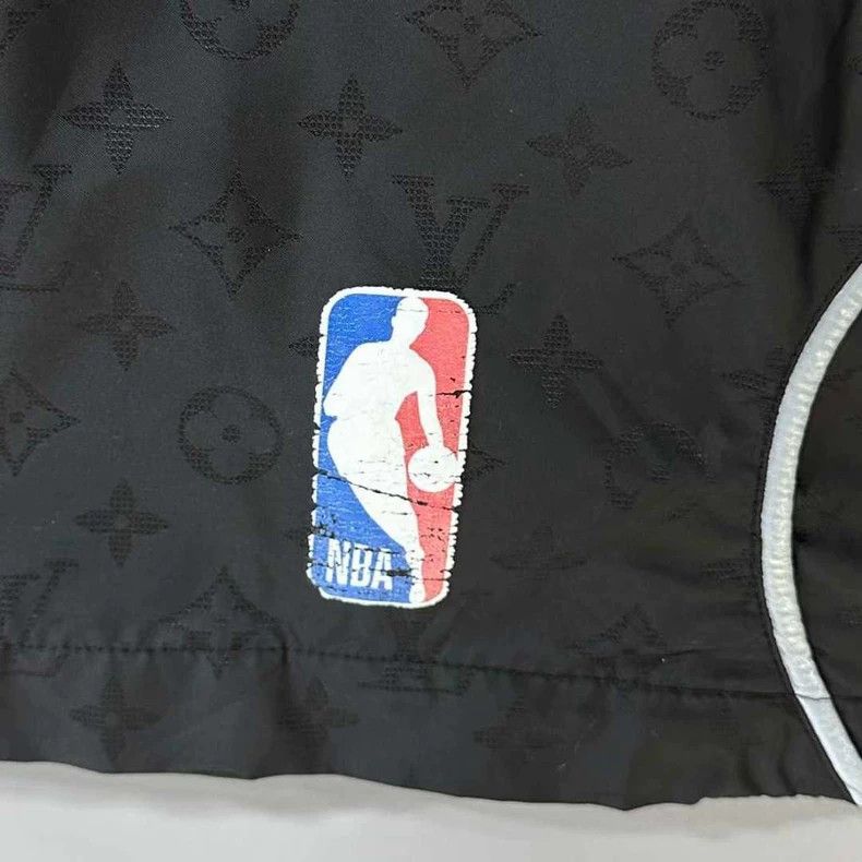 Louis Vuitton Louis Vuitton NBA co-branded full print assault jacket Size US M / EU 48-50 / 2 - 7 Thumbnail