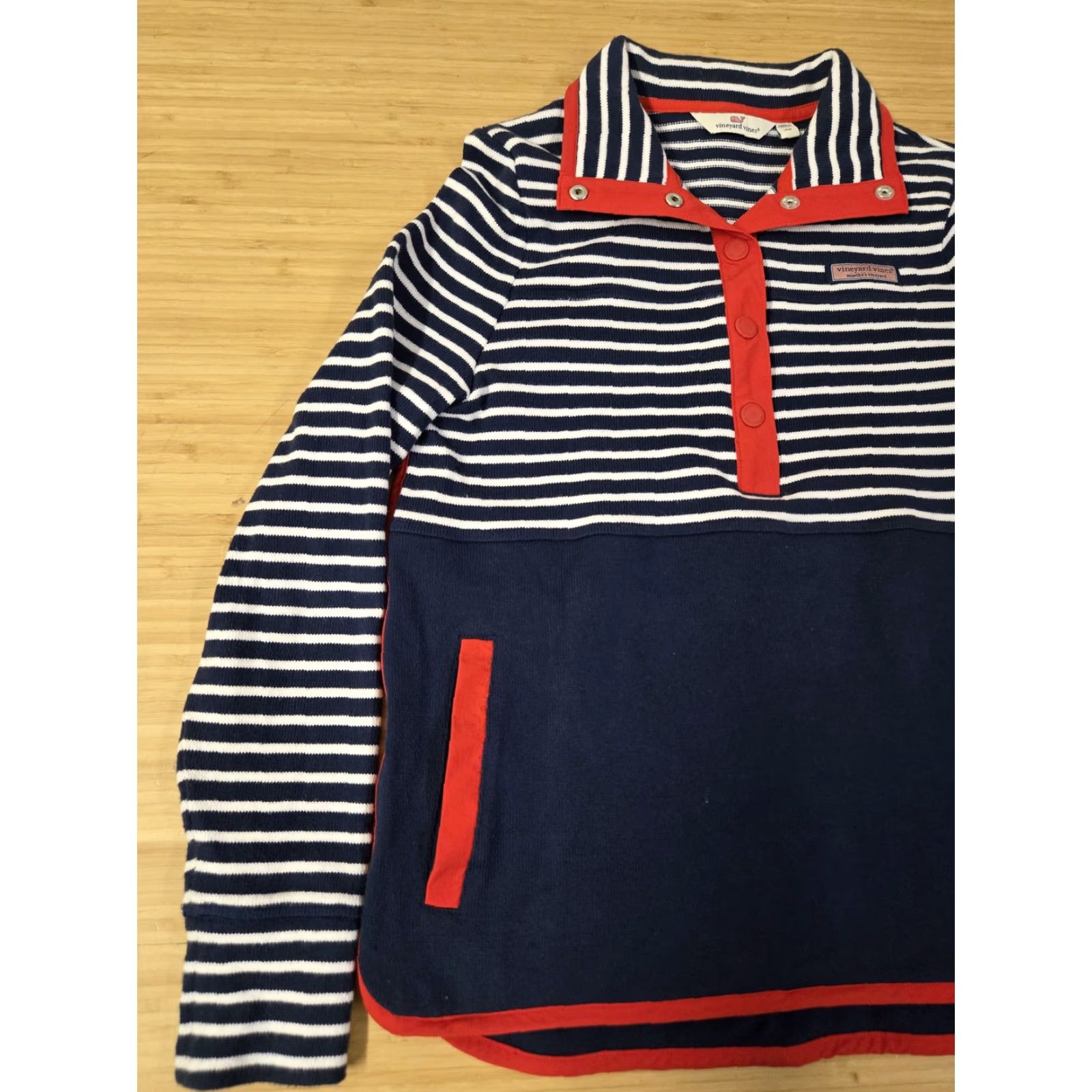 Vineyard Vines Vineyard Vines Pullover Womens XS Blue White Striped USA Flag Patriotic Patch Embroidered Kangaroo Pockets Collared 4th July Shirt Size XS / US 0-2 / IT 36-38 - 3 Thumbnail
