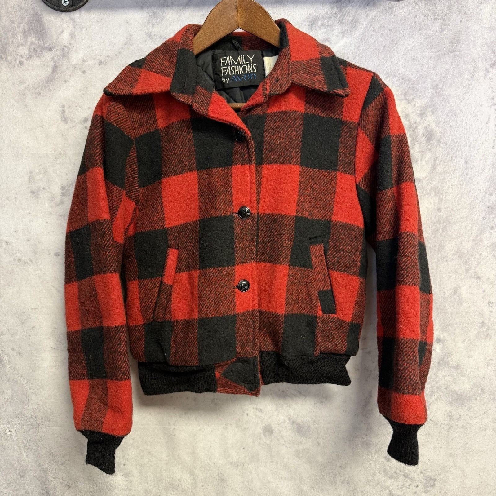 Vintage Vintage Womens Buffalo Plaid Jacket Size Small Red USA Fami Size S / US 4 / IT 40 - 1 Thumbnail
