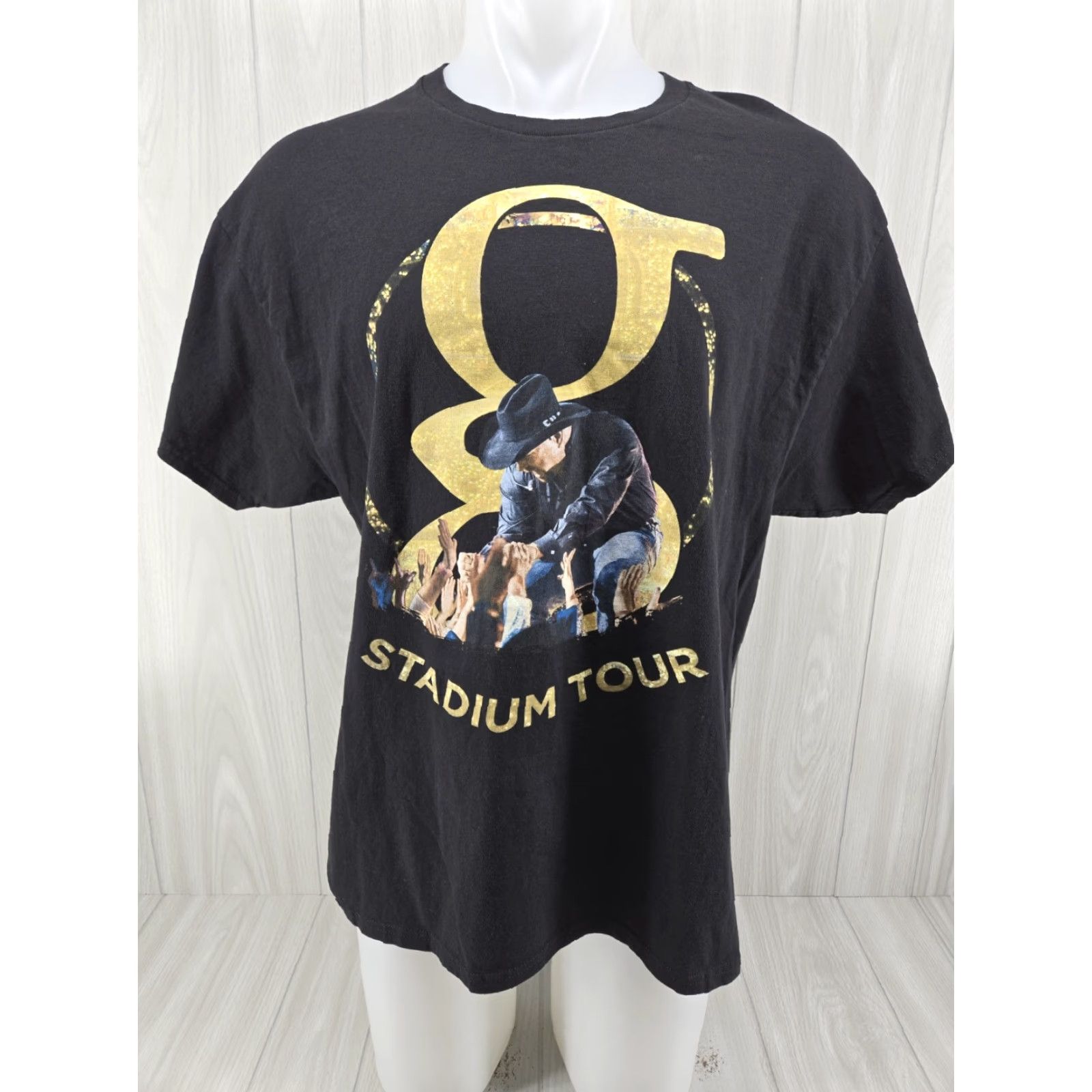 Hanes Garth Brooks Stadium Tour Concert Black Hanes Tag T-Shirt Size XL Men Short Sleeve Crew Neck Hanes Tag T-Shirt Size US XL / EU 56 / 4 - 2 Thumbnail