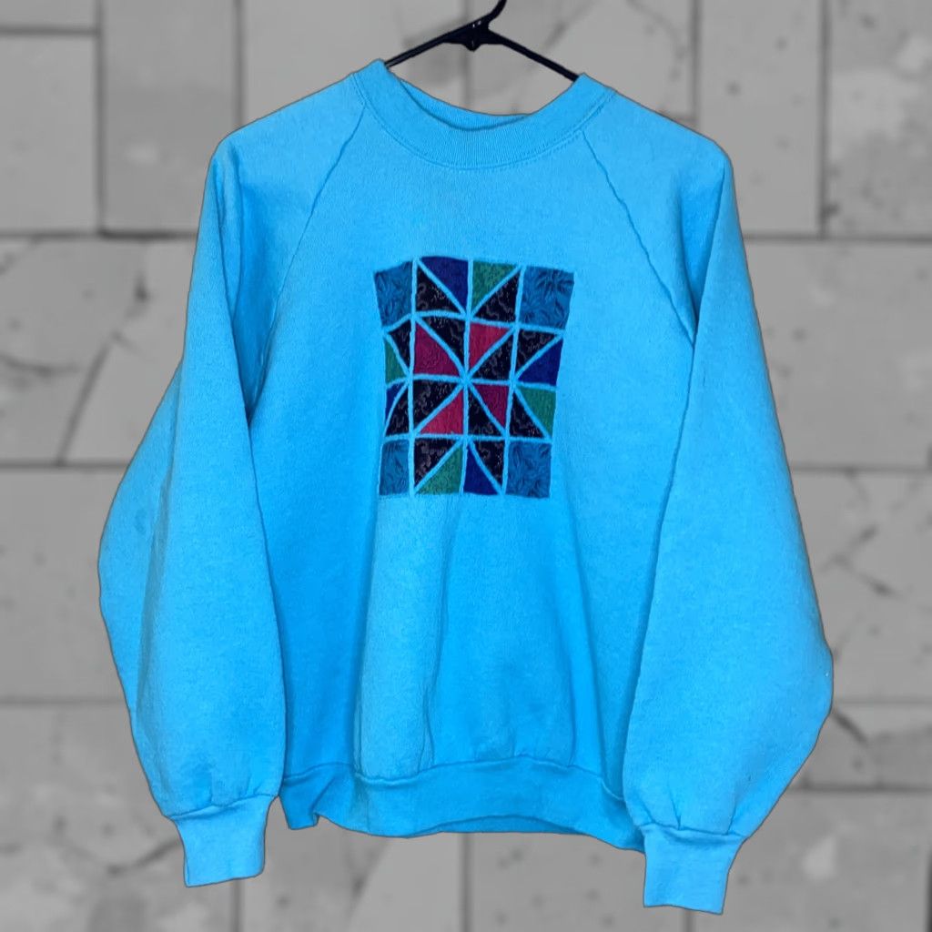 Fruit Of The Loom VINTAGE Fruit Of The Loom WOMENS Sweatshirt Pullover Blue L 22 In Armpit USA Ladies Pullover Sweatshirt Womens L Blue VTG Size L / US 10 / IT 46 - 1 Thumbnail
