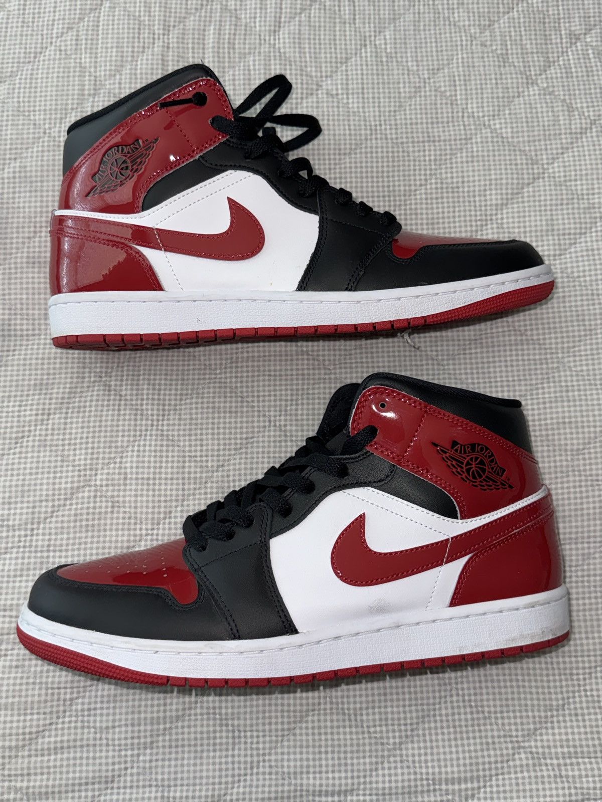 Jordan Brand Air Jordan 1 Mid SE ‘ Patent Bred Toe ‘ Size US 10.5 / EU 43-44 - 1 Thumbnail