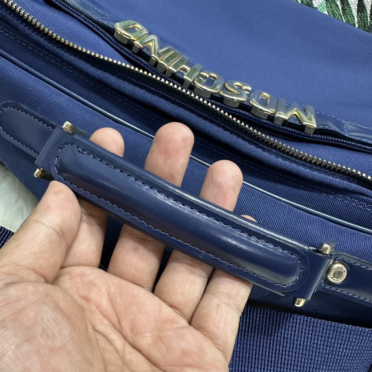 Moschino Authentic Vtg. MOSCHINO Messenger Bag Size ONE SIZE - 21 Thumbnail