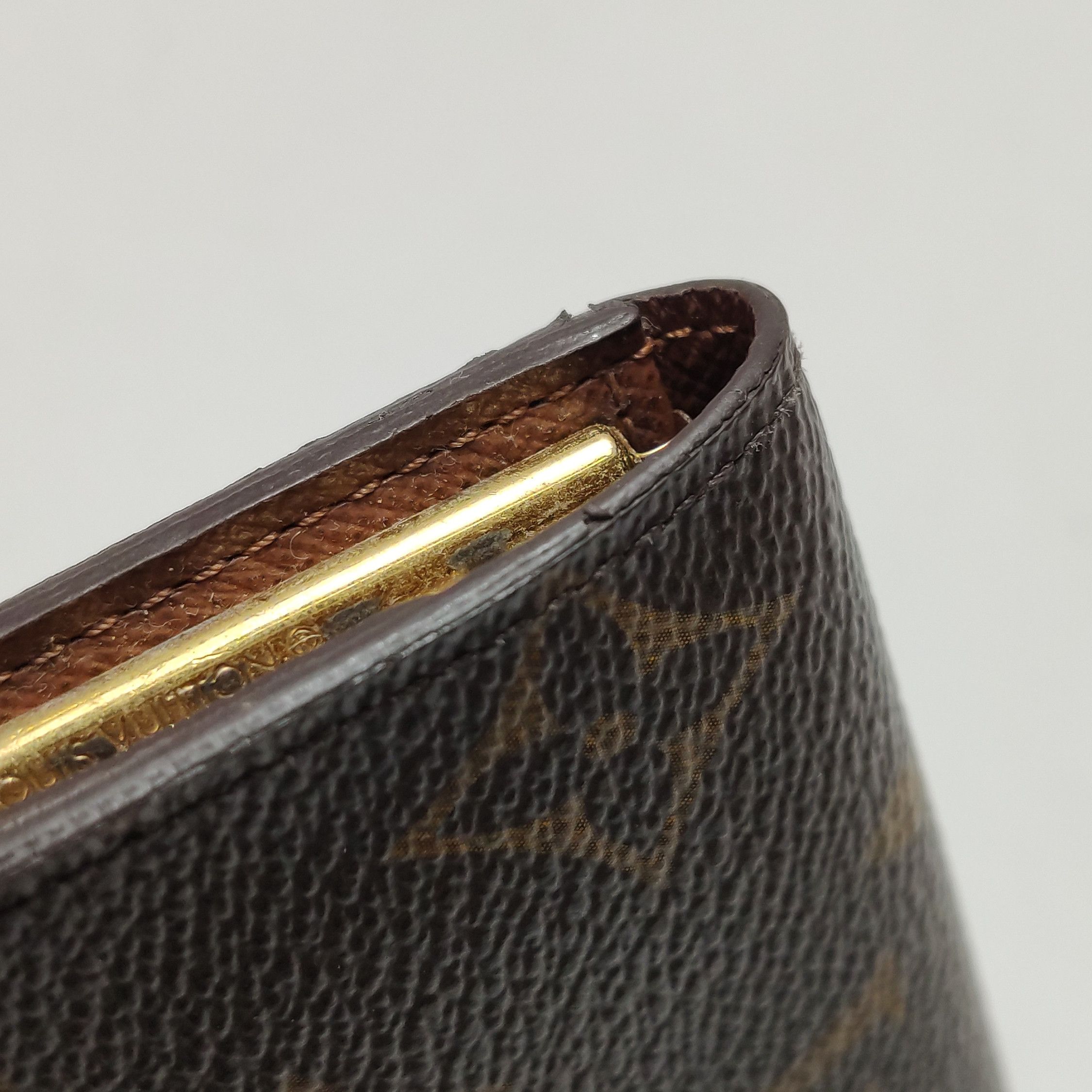 Louis Vuitton Louis Vuitton (LV) Monogram Print Key Bag -y2506 Size ONE SIZE - 9 Thumbnail