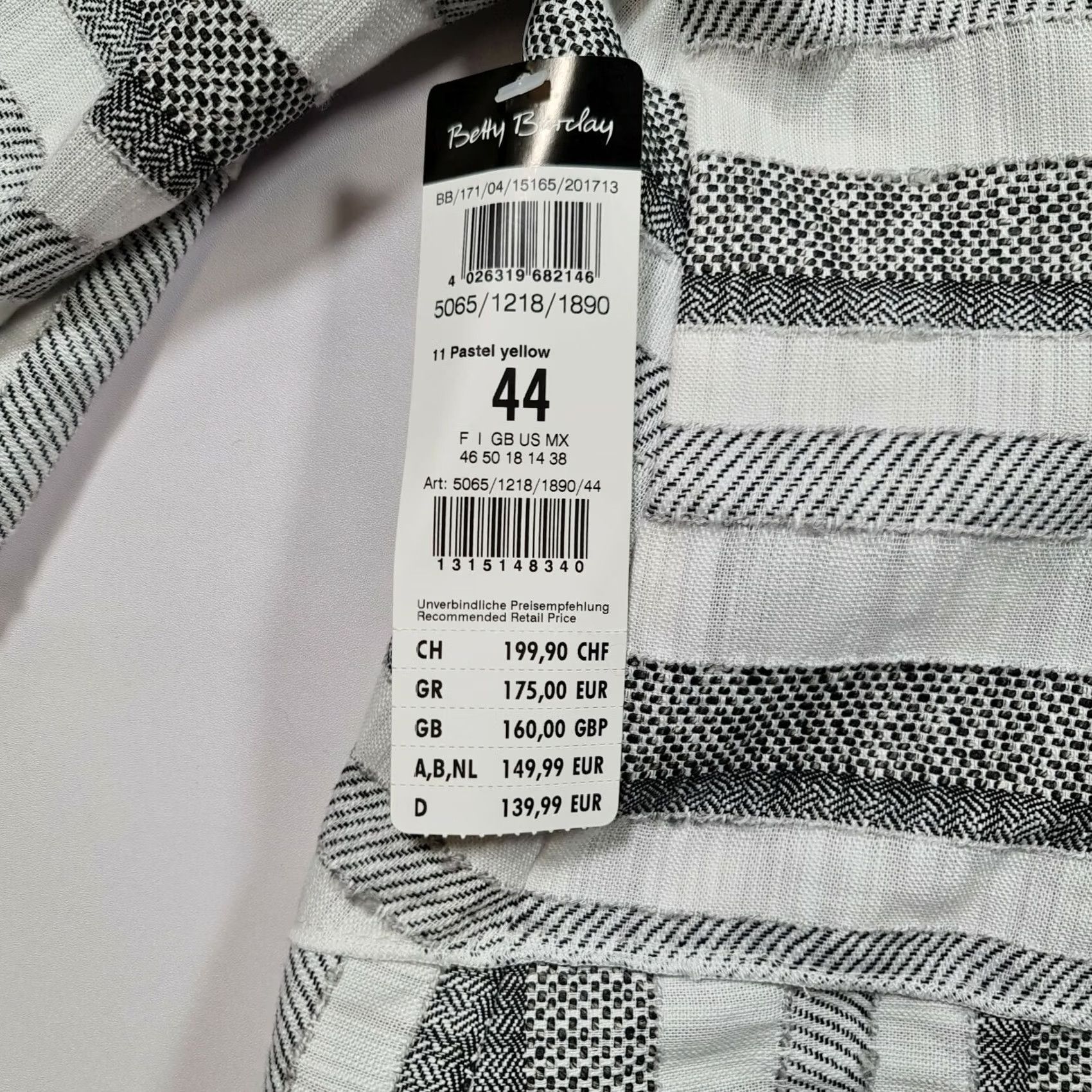 Vintage Betty Barclay Cardigan Womens 10 UK Striped Open Front White Grey Knit Size L / US 10 / IT 46 - 7 Thumbnail