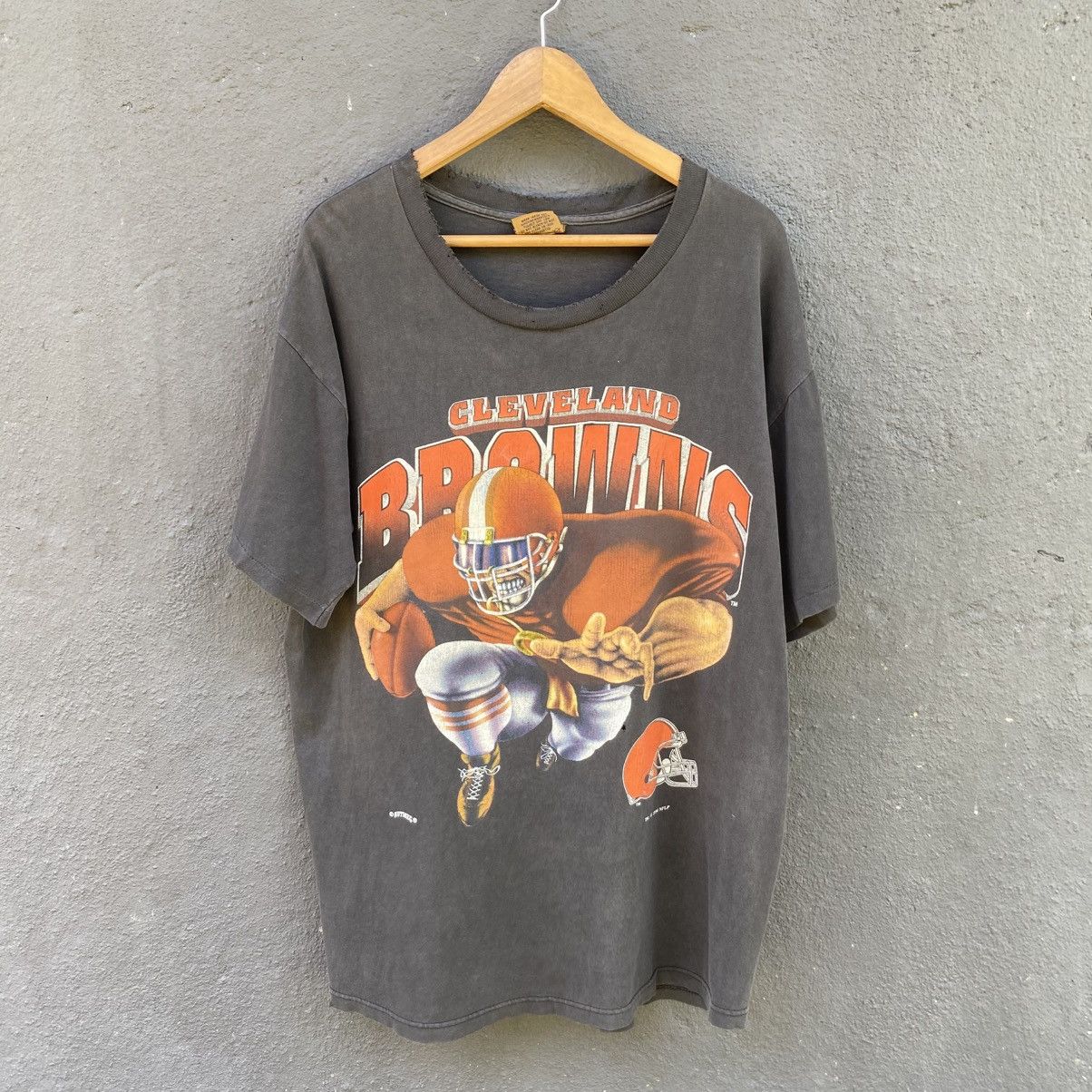 NFL Thrashed Distressed 90s Nutmeg Mills Cleveland Browns Tee Size US L / EU 52-54 / 3 - 1 Thumbnail