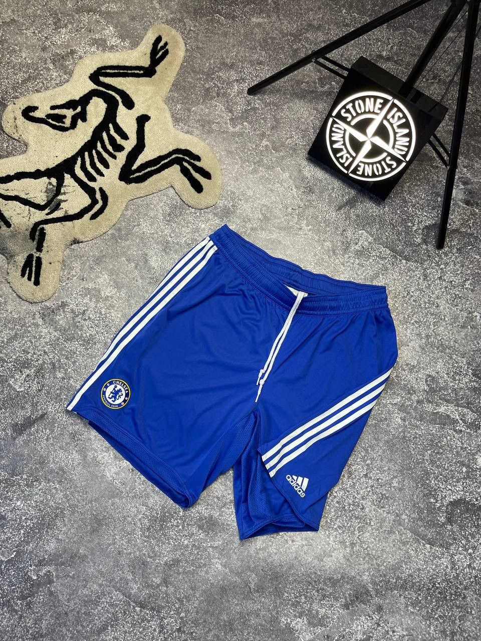 Adidas × Chelsea Soccer CHELSEA SHORTS VINTAGE ADIDAS Size US 38 / EU 54 - 1 Thumbnail