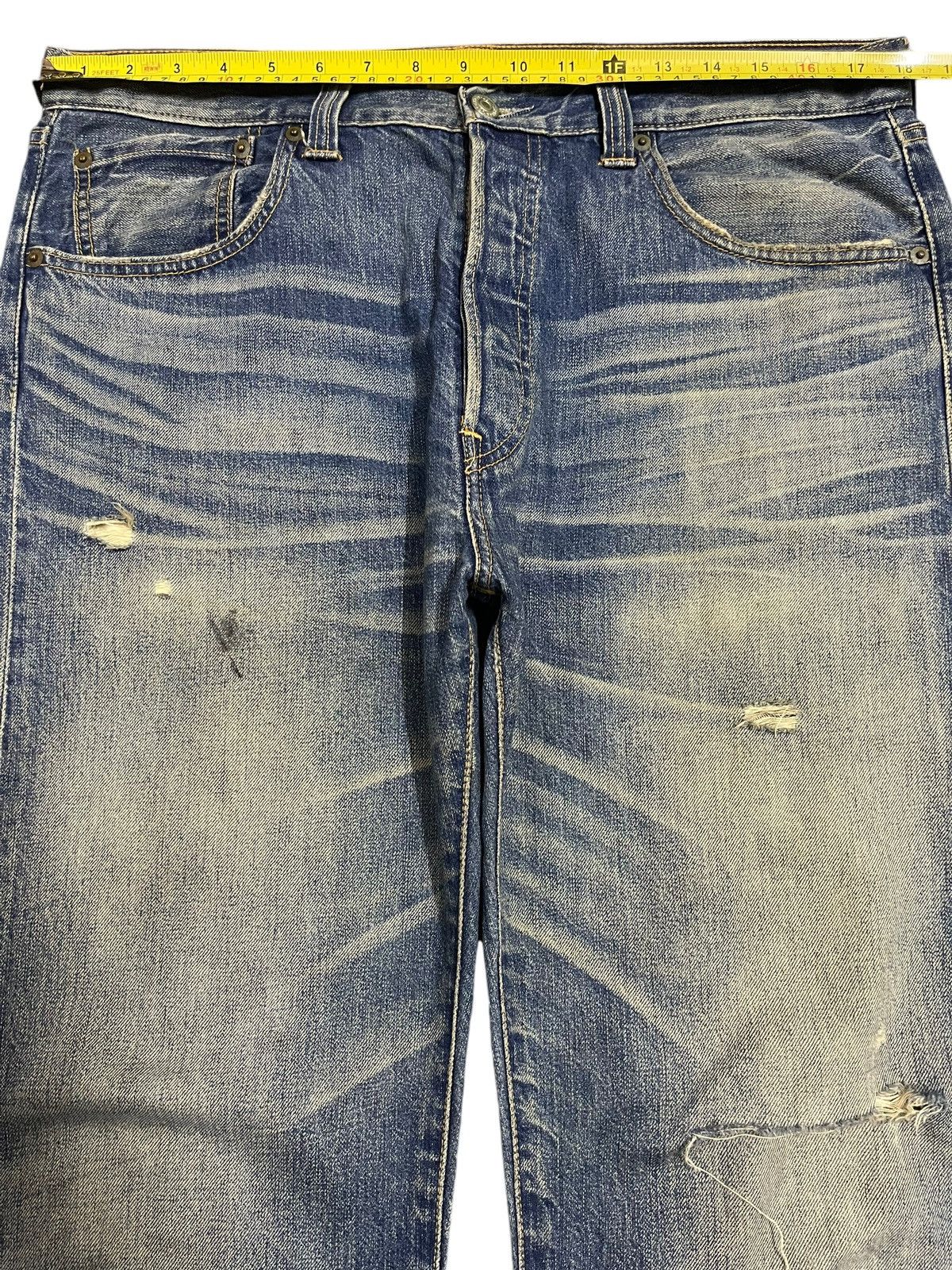 Levi's Vintage Levis 501 Blue Faded Wash Distress Style Jeans Size US 36 / EU 52 - 13 Thumbnail