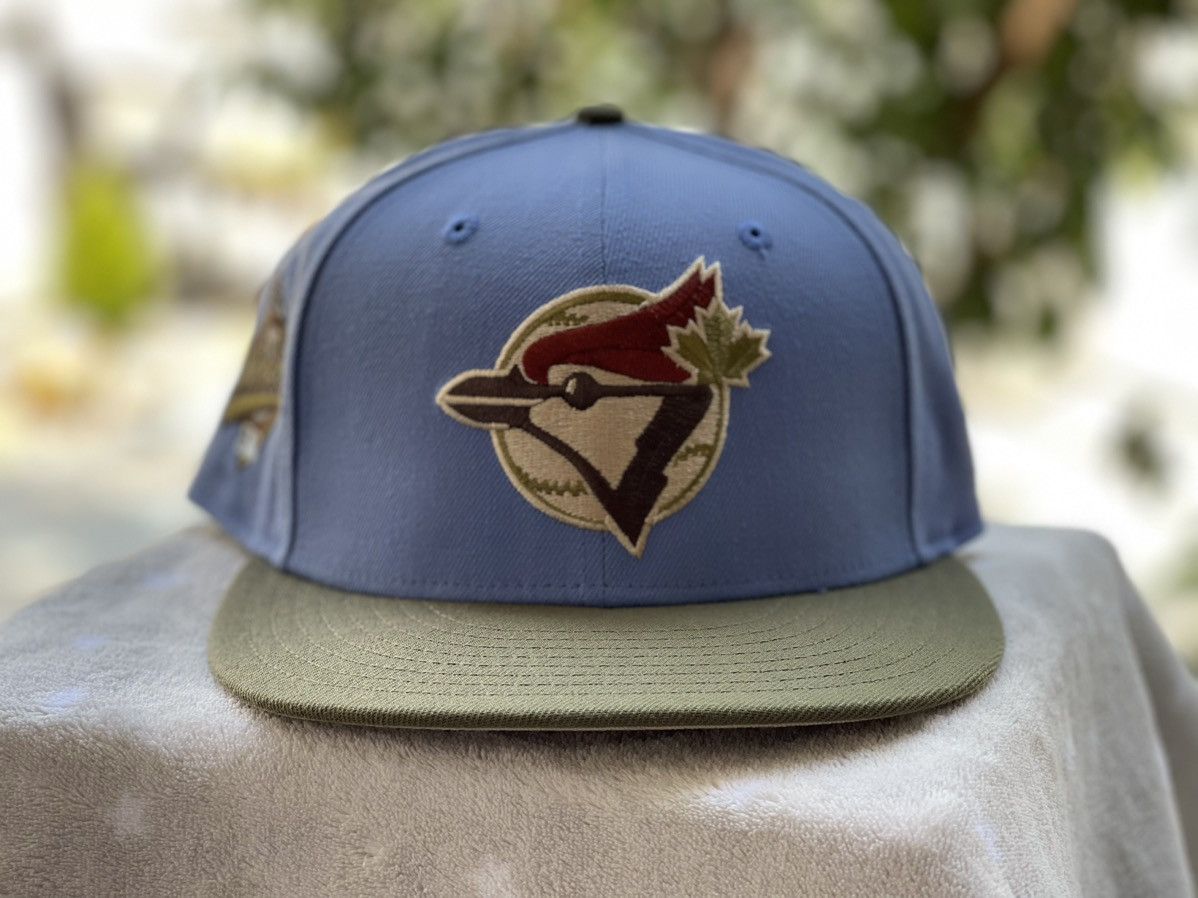 New Era BlueJays Fitted hat 75/8 Size ONE SIZE - 1 Thumbnail