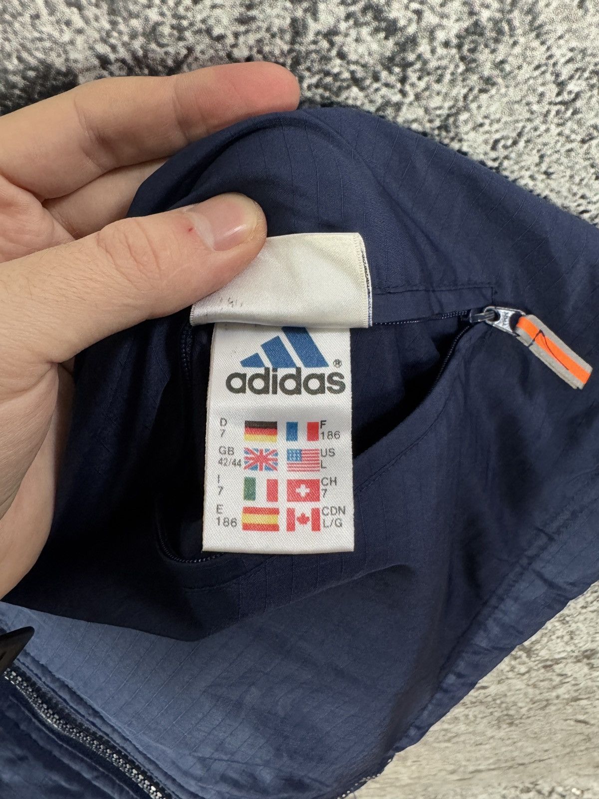 Adidas Adidas Vintage 90a Reversible Vest Full Zip Gilet Y2K Size L Size US L / EU 52-54 / 3 - 9 Thumbnail