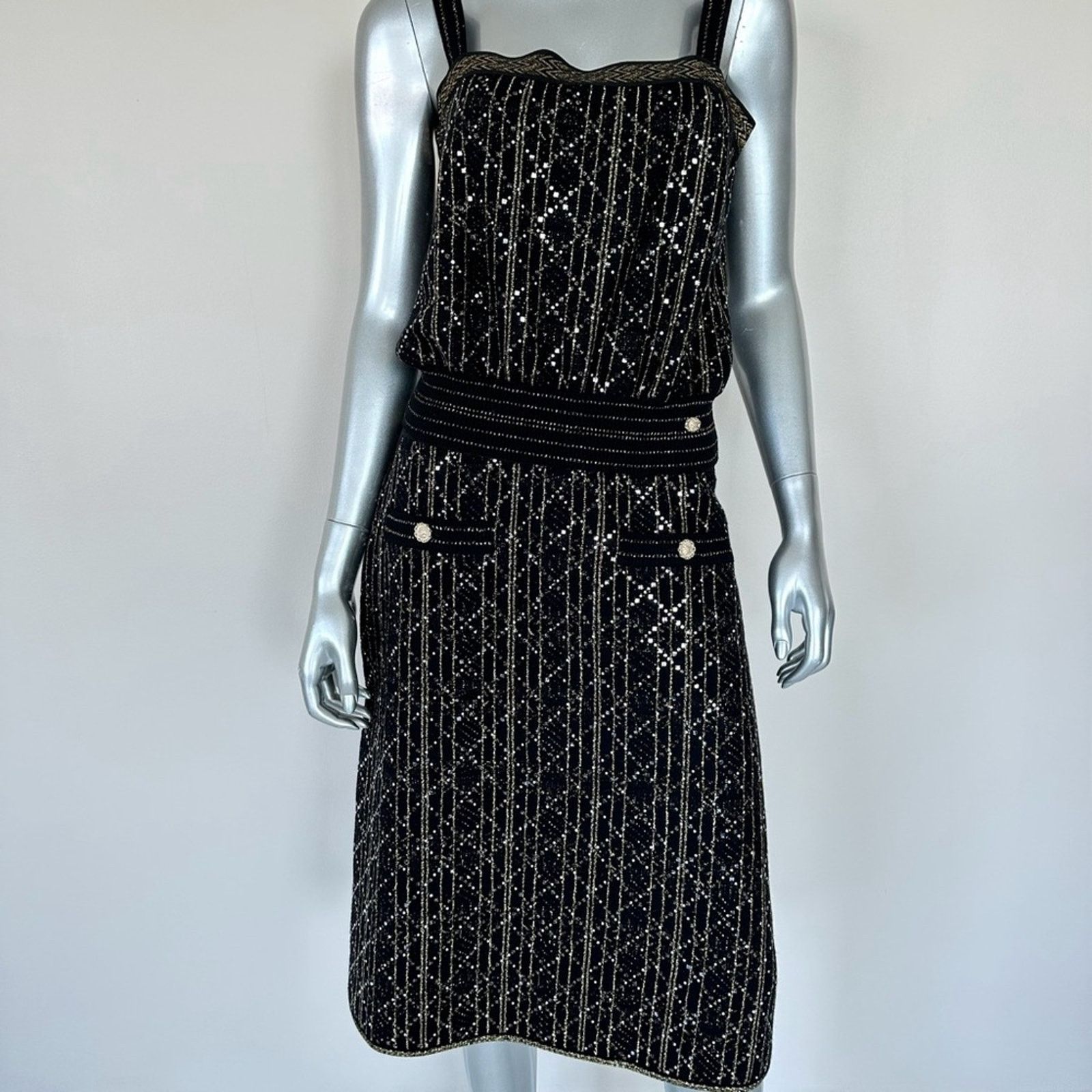 Chanel NWT! CHANEL women tweed tank top size 42FR or M Retail 2400$ Size M / US 6-8 / IT 42-44 - 15 Thumbnail