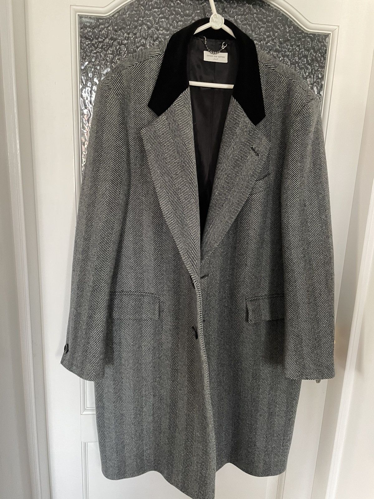 image of Dries Van Noten Dvn Herringbone Single-Breasted Grey Coat With Velvet Lapel, Men's (Size Large)