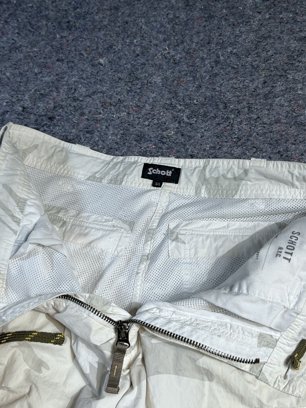 Schott Schott Long Length Camo Cargo Utility Shorts size 34 Size US 34 / EU 50 - 10 Thumbnail