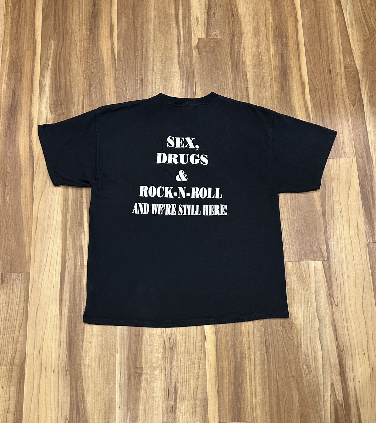 Vintage Rolling Tones "Sex, Drugs & Rock-N-Roll" band tee Size US XL / EU 56 / 4 - 2 Thumbnail