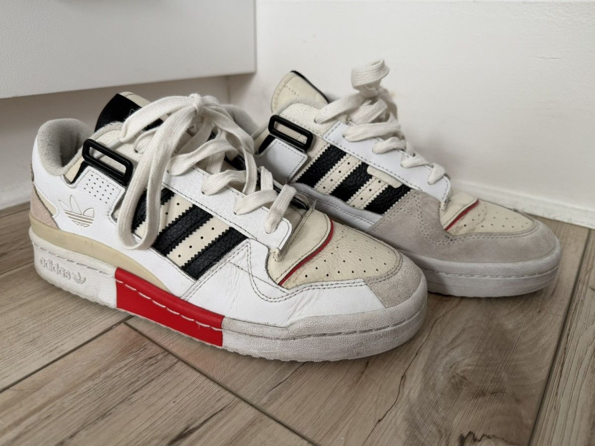 Adidas Adidas Forum Exhibit low in white vivid red Size US 8.5 / EU 41-42 - 1 Thumbnail