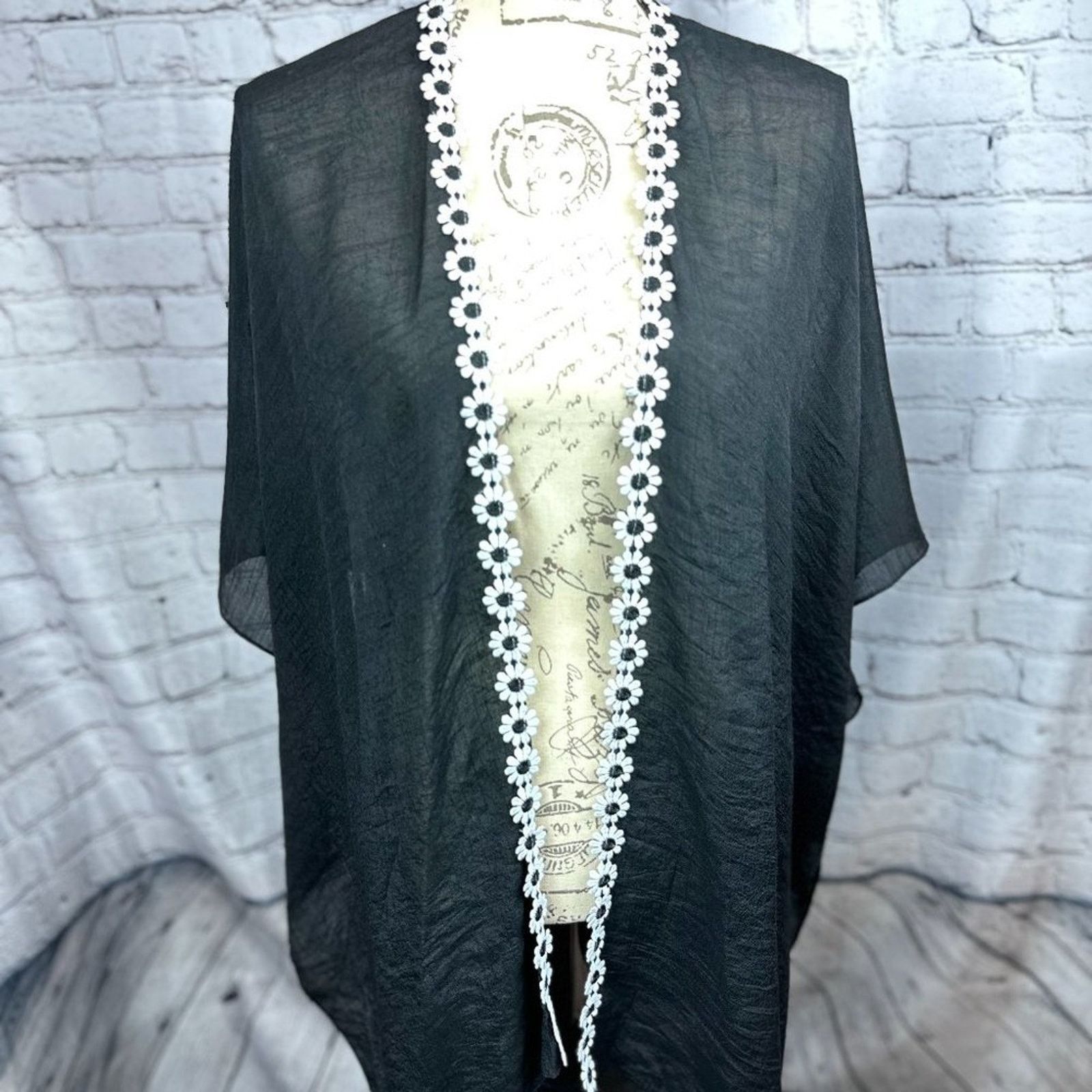 Other Black with White Daisies Kimono - Black/White - One Size Size ONE SIZE - 5 Thumbnail