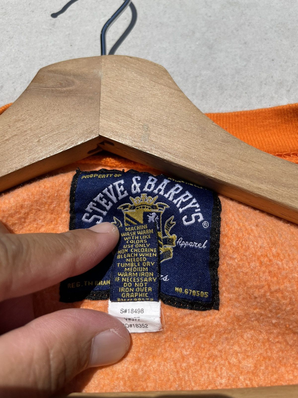 Steve And Barrys RARE 🔥 University Of Tennessee Volunteers Orange Sweatshirt Size US XL / EU 56 / 4 - 5 Thumbnail