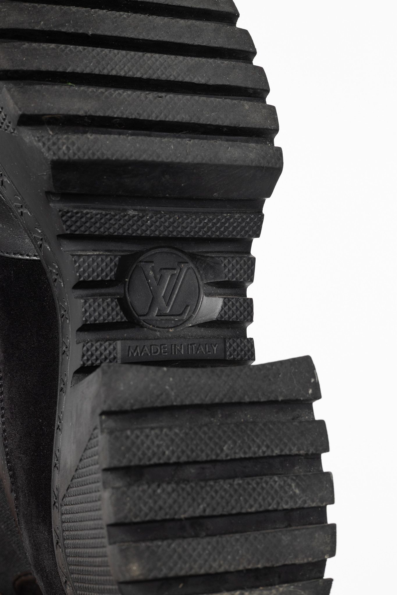 Louis Vuitton Louis Vuitton Laureate Suede/Monogram-Leather Platform Boot Size US 7 / IT 37 - 5 Thumbnail