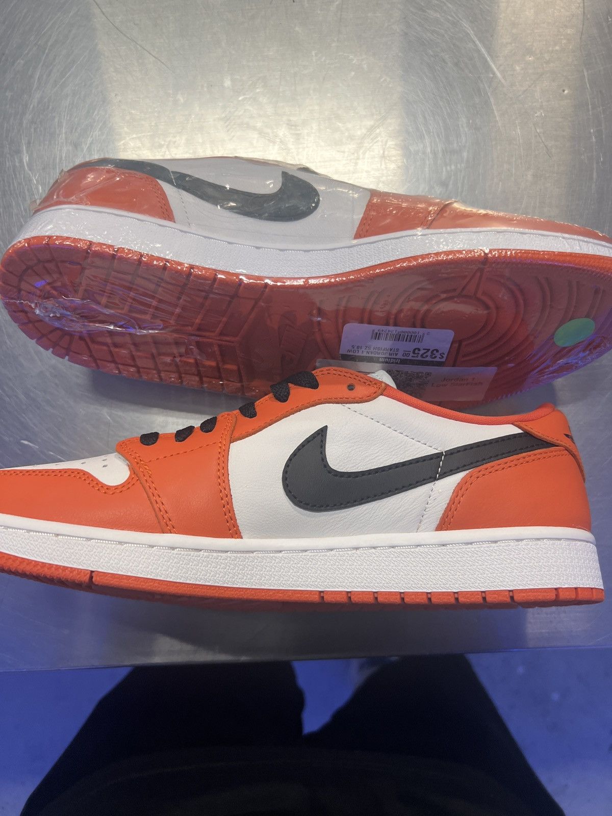Jordan Brand Jordan 1 low starfish Size US 10.5 / EU 43-44 - 2 Thumbnail