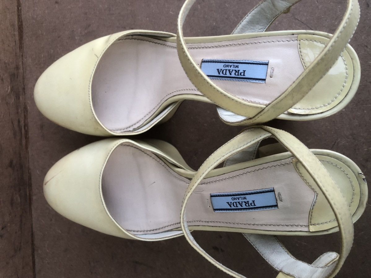 Prada Vintage Prada Heels Size 37.5 Size US 7.5 / IT 37.5 - 10 Thumbnail
