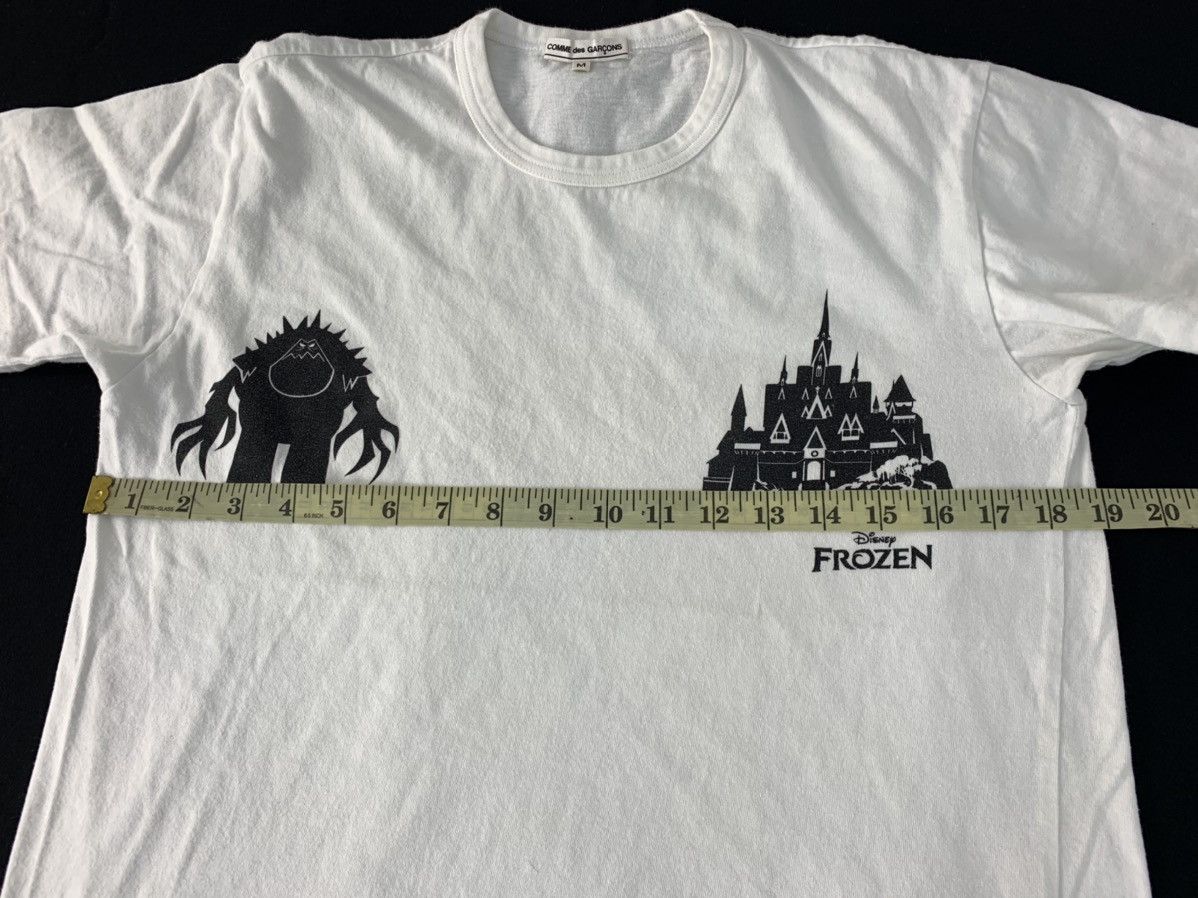 Comme des Garcons Comme Des Garçons X Disney Frozen Animated Crewneck Tee Size M / US 6-8 / IT 42-44 - 10 Thumbnail