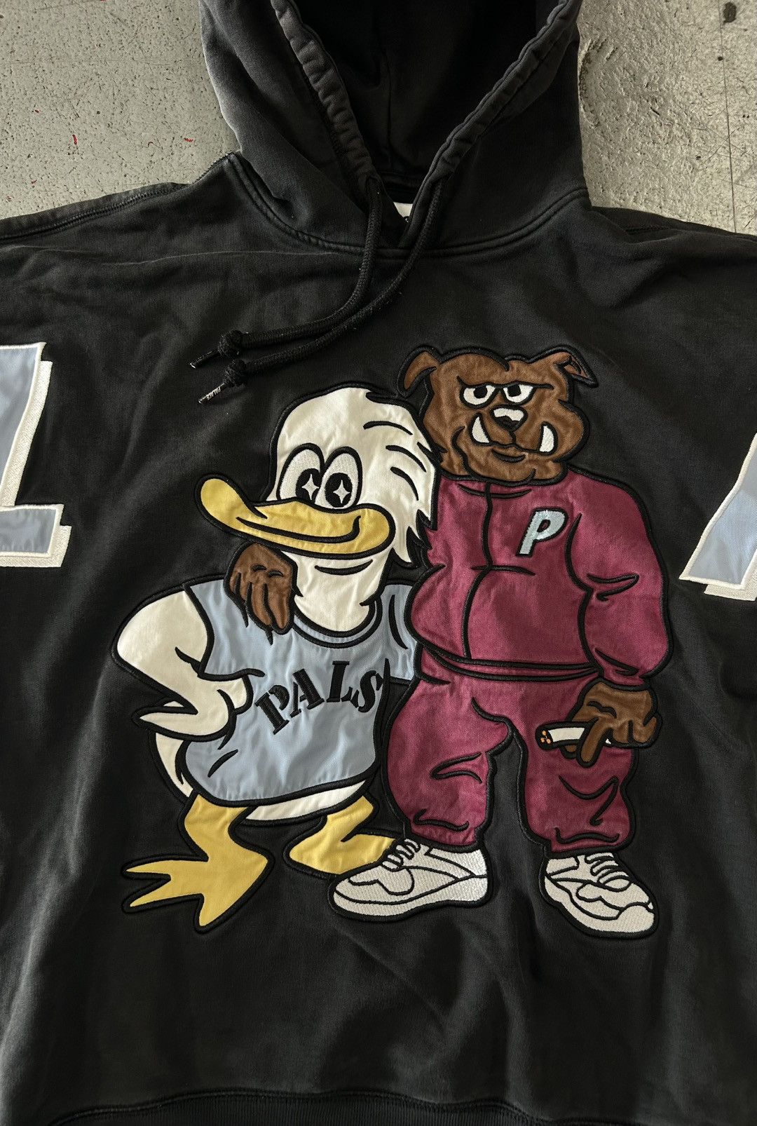 Palace Palace “Dog and Duck Drop Shoulder Hood” Size Medium Size US M / EU 48-50 / 2 - 2 Thumbnail