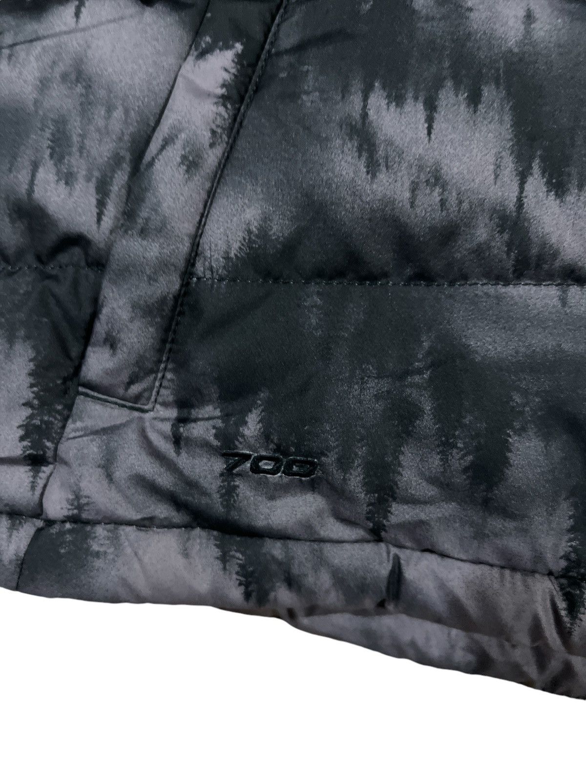 THE NORTH FACE Down 700 Vest Womens Size Small Trees Print N