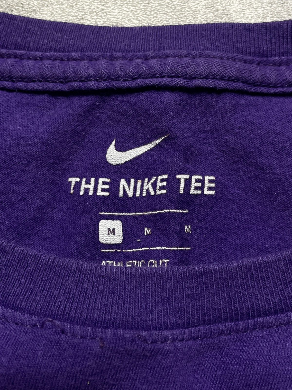 Nike × Vintage Nike Lakers T-Shirt Spellout Big Logo Rare Hype Basketball Size US M / EU 48-50 / 2 - 4 Thumbnail