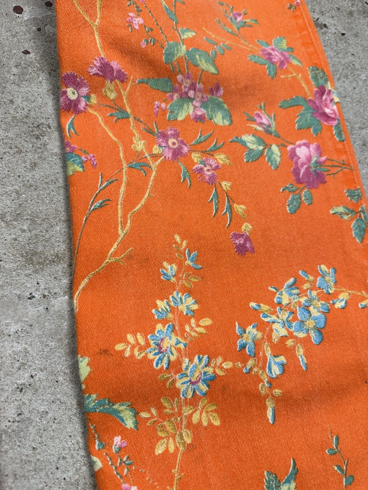 Roberto Cavalli Vintage 90s Roberto Cavalli Jeans Floral Print Flowers Size 28" / US 6 / IT 42 - 15 Thumbnail