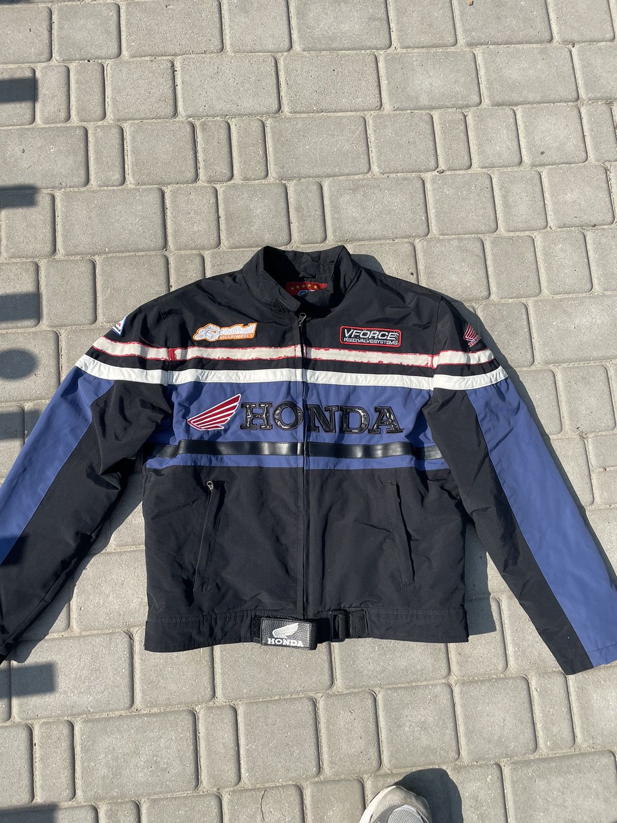 Formula 1 90s Honda Racing jacket in red and black, featuring Size US XS / EU 42 / 0 - 4 Thumbnail