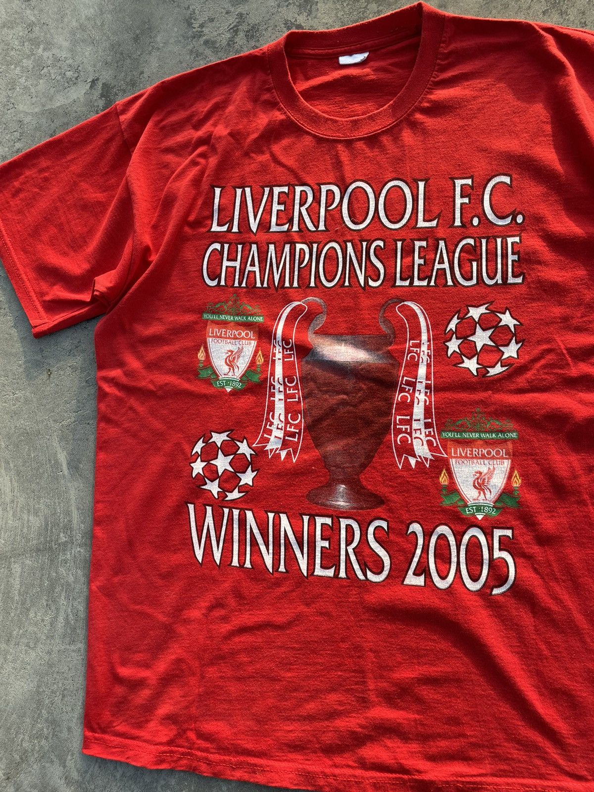 Vintage Vintage RARE Liverpool 2005 T -Shirt Football Jersey Y2K Size US M / EU 48-50 / 2 - 6 Thumbnail