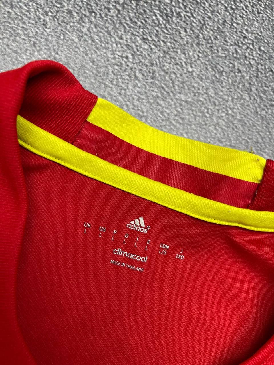 Adidas Vintage Adidas 2016/2017 Spain Soccer Home Jersey Size L Size US L / EU 52-54 / 3 - 3 Thumbnail