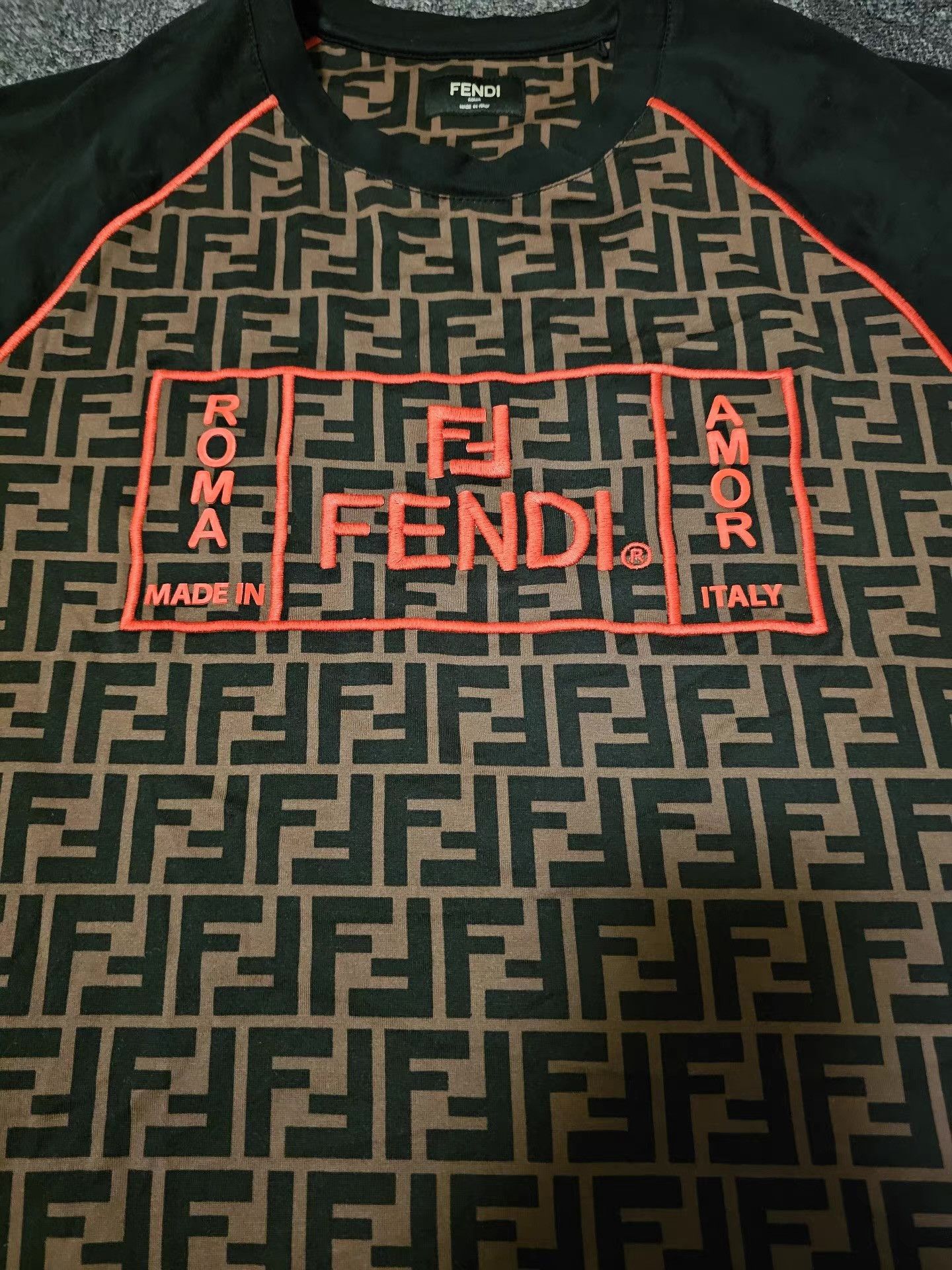 Fendi Fendi All-Over Print Short Sleeve T-shirt Size US XS / EU 42 / 0 - 3 Thumbnail