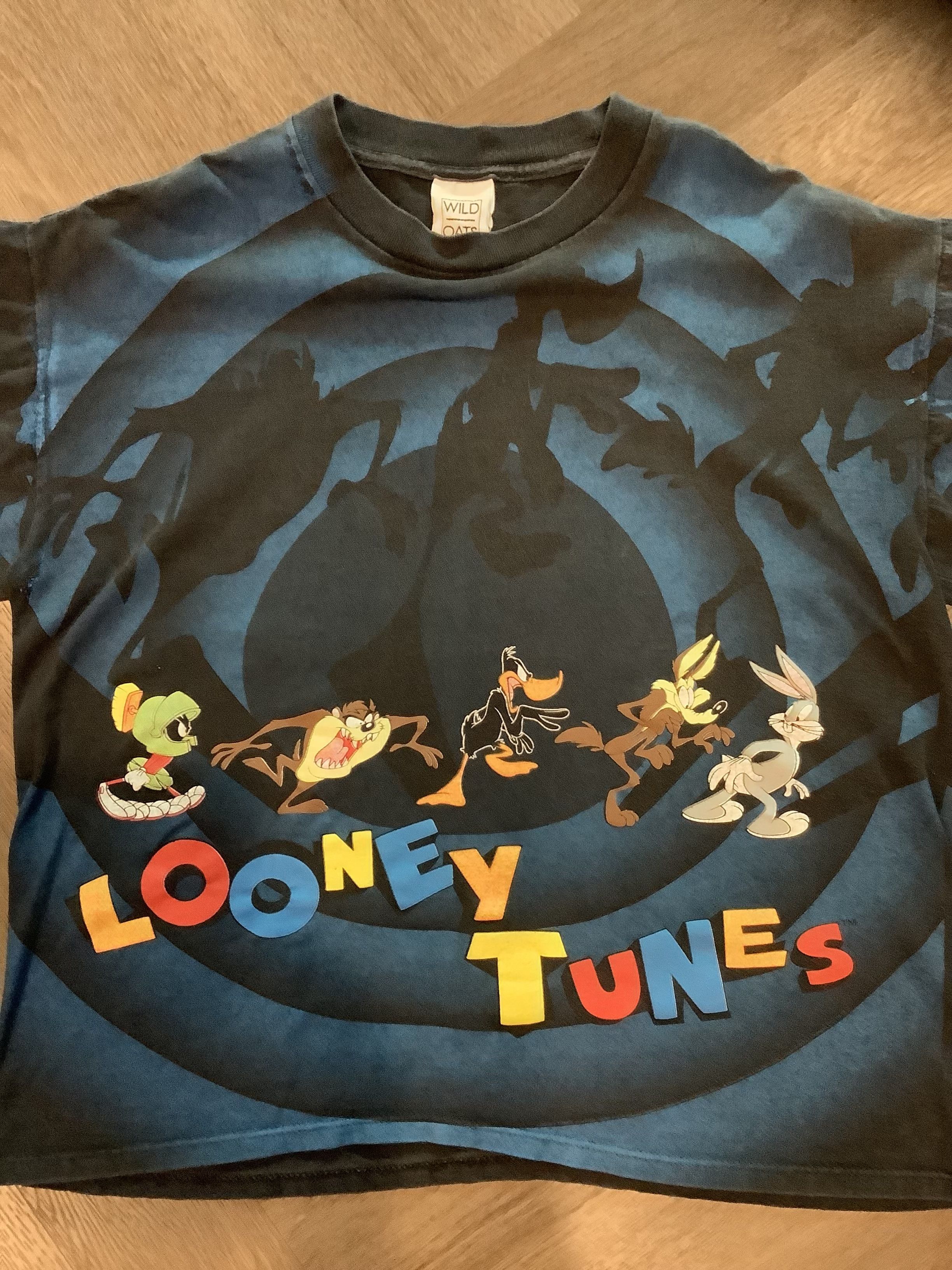 Japanese Brand × Vintage Vintage 1992 Looney Tunes Shadow All overprint T-shirt Size US XL / EU 56 / 4 - 3 Thumbnail