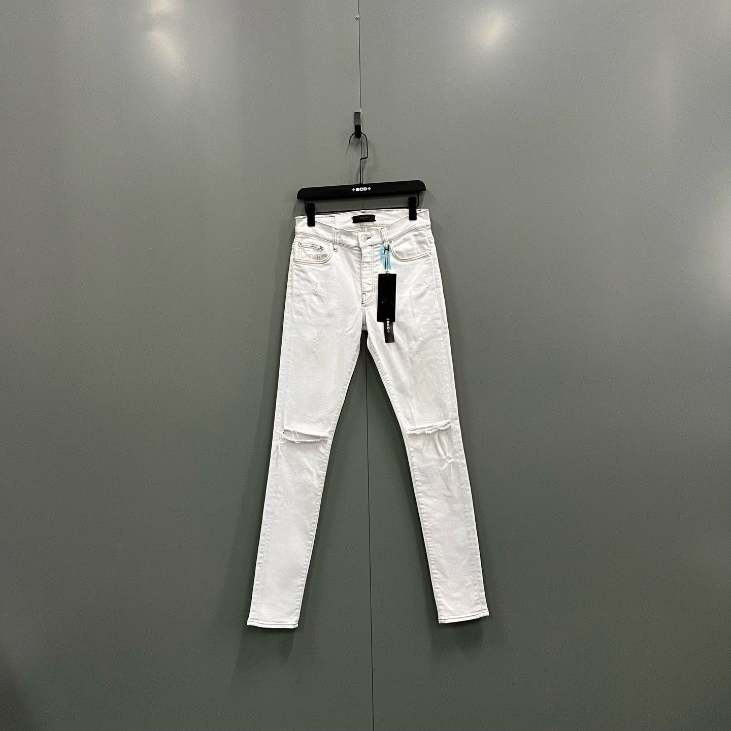 Amiri Amiri Distressed Slim White Casual Pants 30 Men Size US 30 / EU 46 - 1 Thumbnail