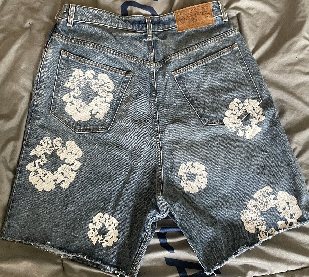 DENIM TEARS The Cotton Wreath Jean Short Light Wash | Grailed