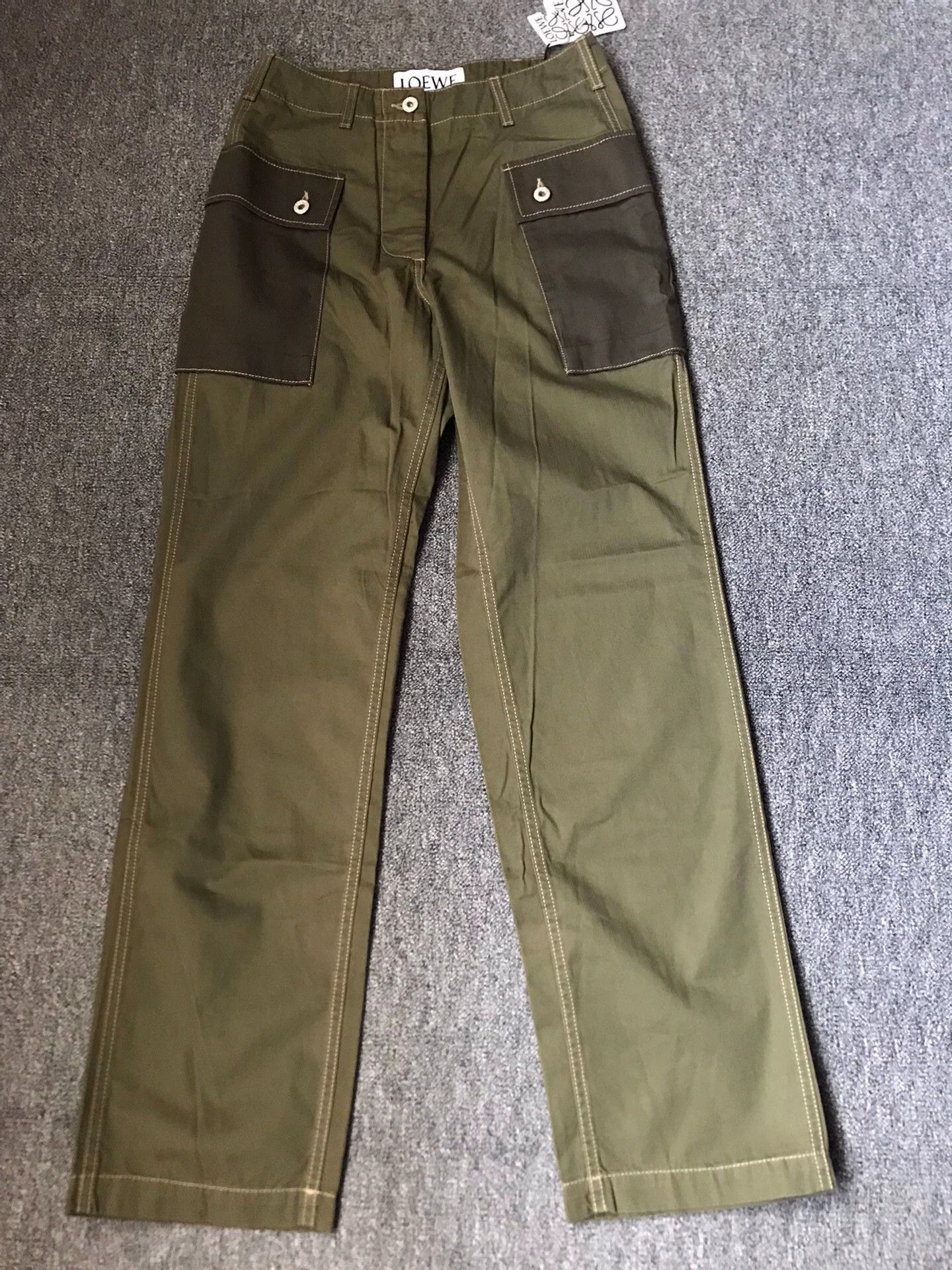 Loewe Loewe Women's Olive Green Cotton Cargo Pants Straight Fit Size 25" / US 0 / IT 36 - 1 Thumbnail