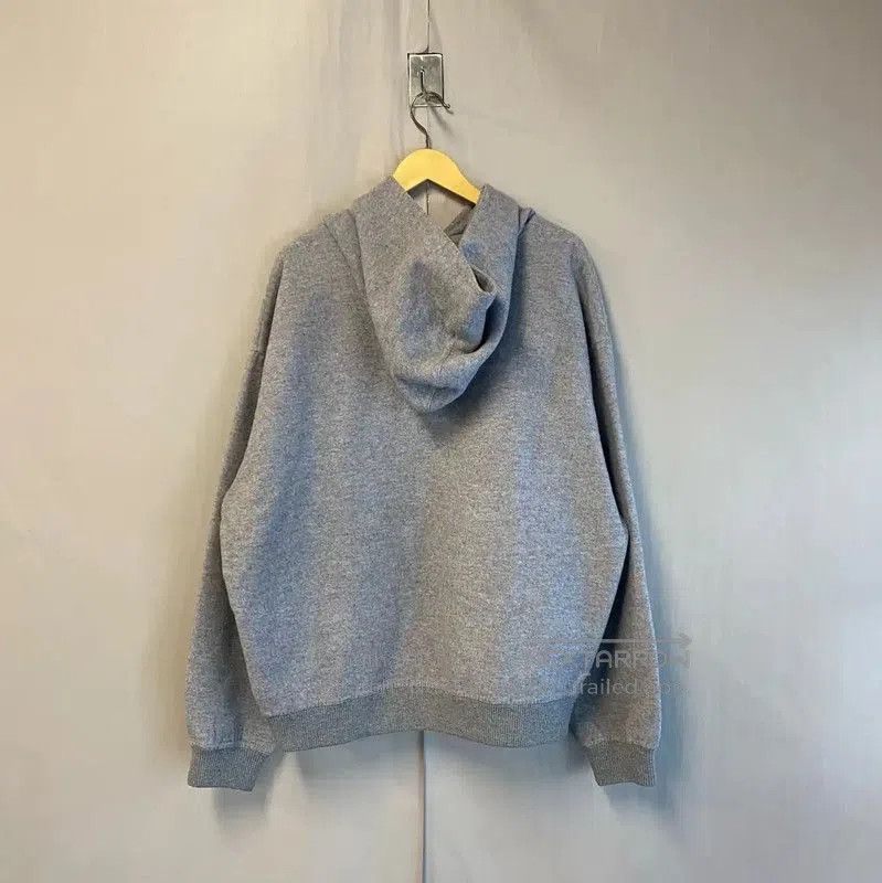 Louis Vuitton Louis Vuitton Gray Men's Hoodie Size L . Size US L / EU 52-54 / 3 - 2 Thumbnail