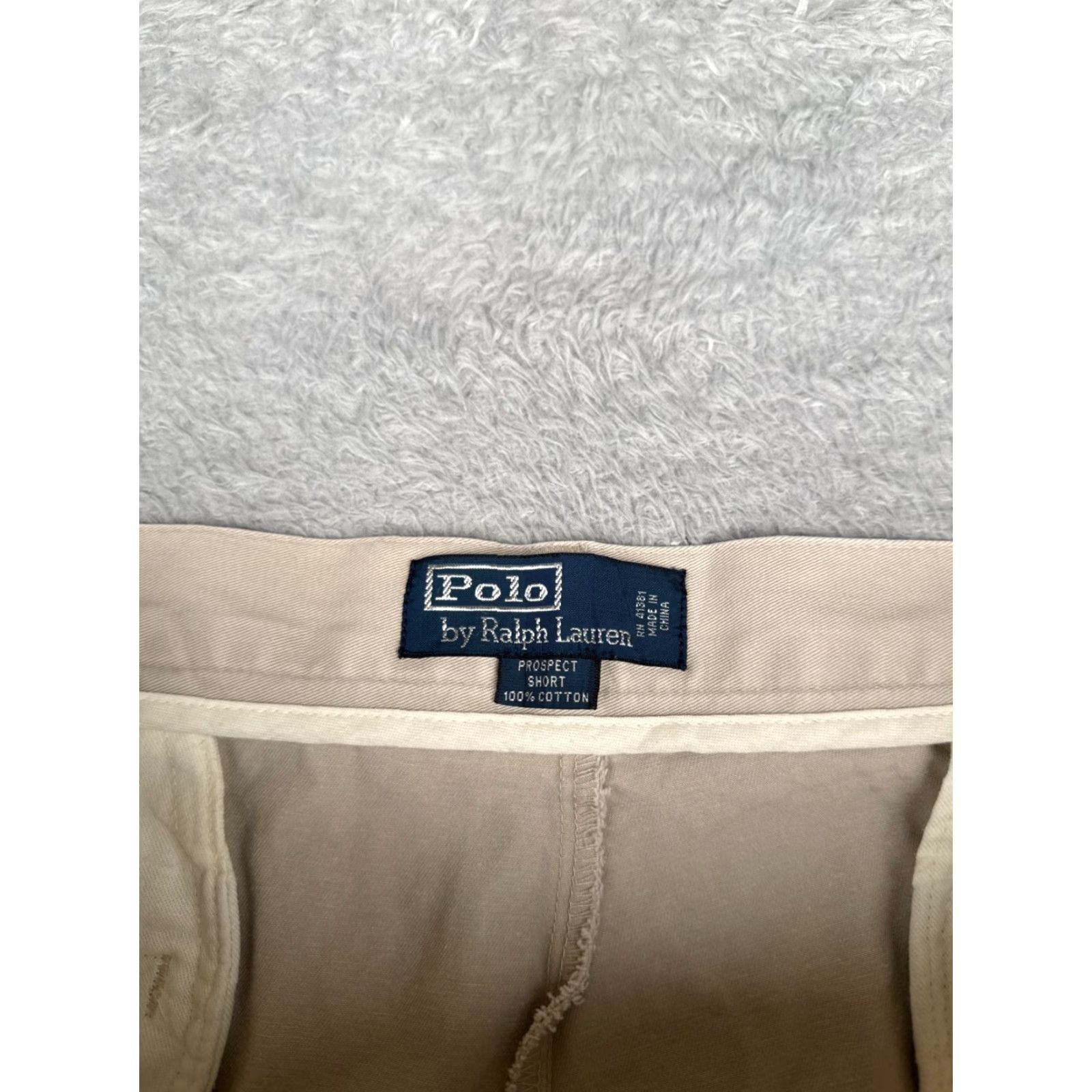Polo Ralph Lauren Polo Ralph Lauren Shorts Men 40 Beige Classic Chino Zip Fly Cotton 9" Inseam 9" Casual Workwear Pocket Pockets Cargo Flat Front Medium Beige Mens Size US L / EU 52-54 / 3 - 7 Thumbnail
