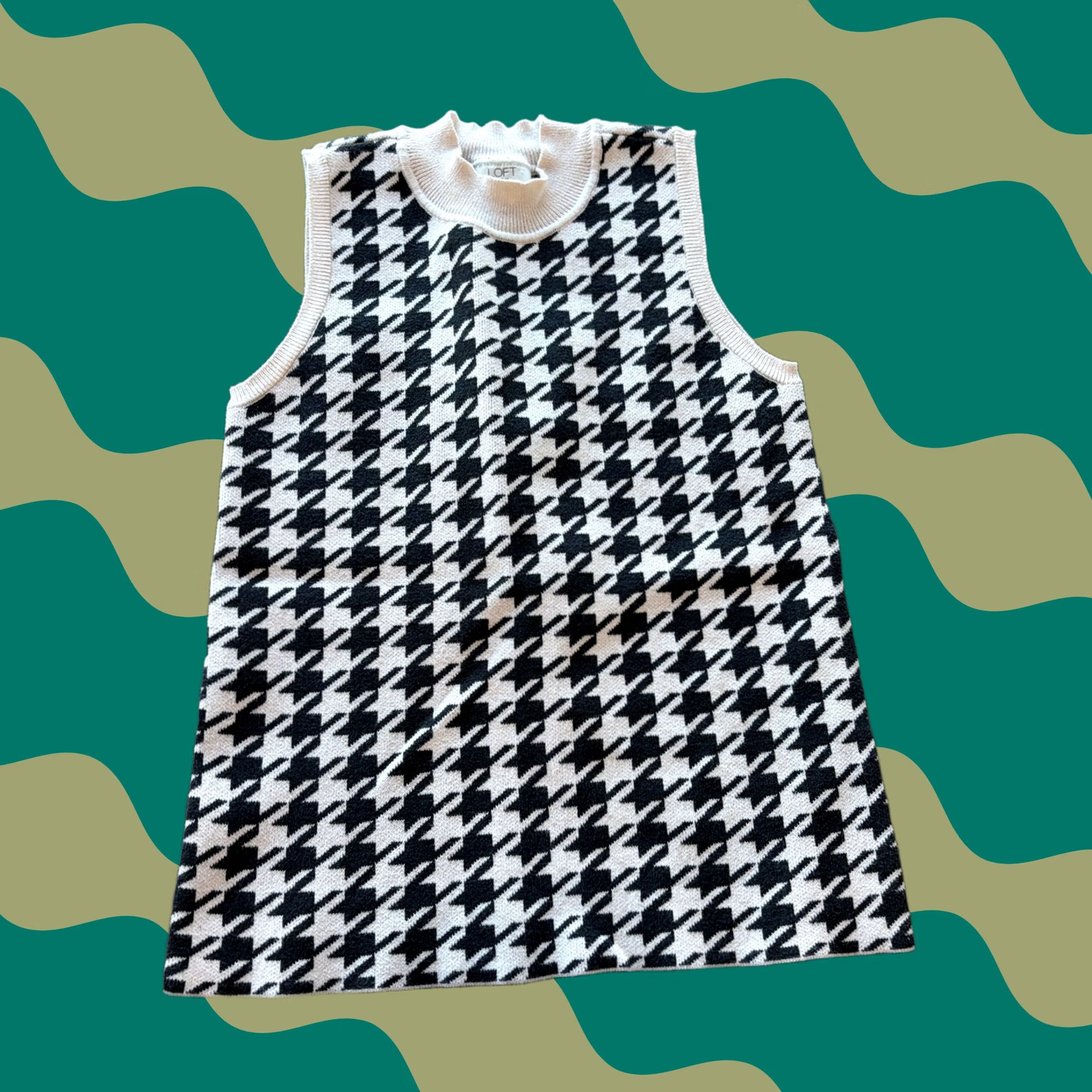 Vintage VINTAGE Y2K The Loft Houndstooth Preppy Knit Vest Tank Top XS Women Black White Knit Tank Top XS Women Size XS / US 0-2 / IT 36-38 - 1 Thumbnail
