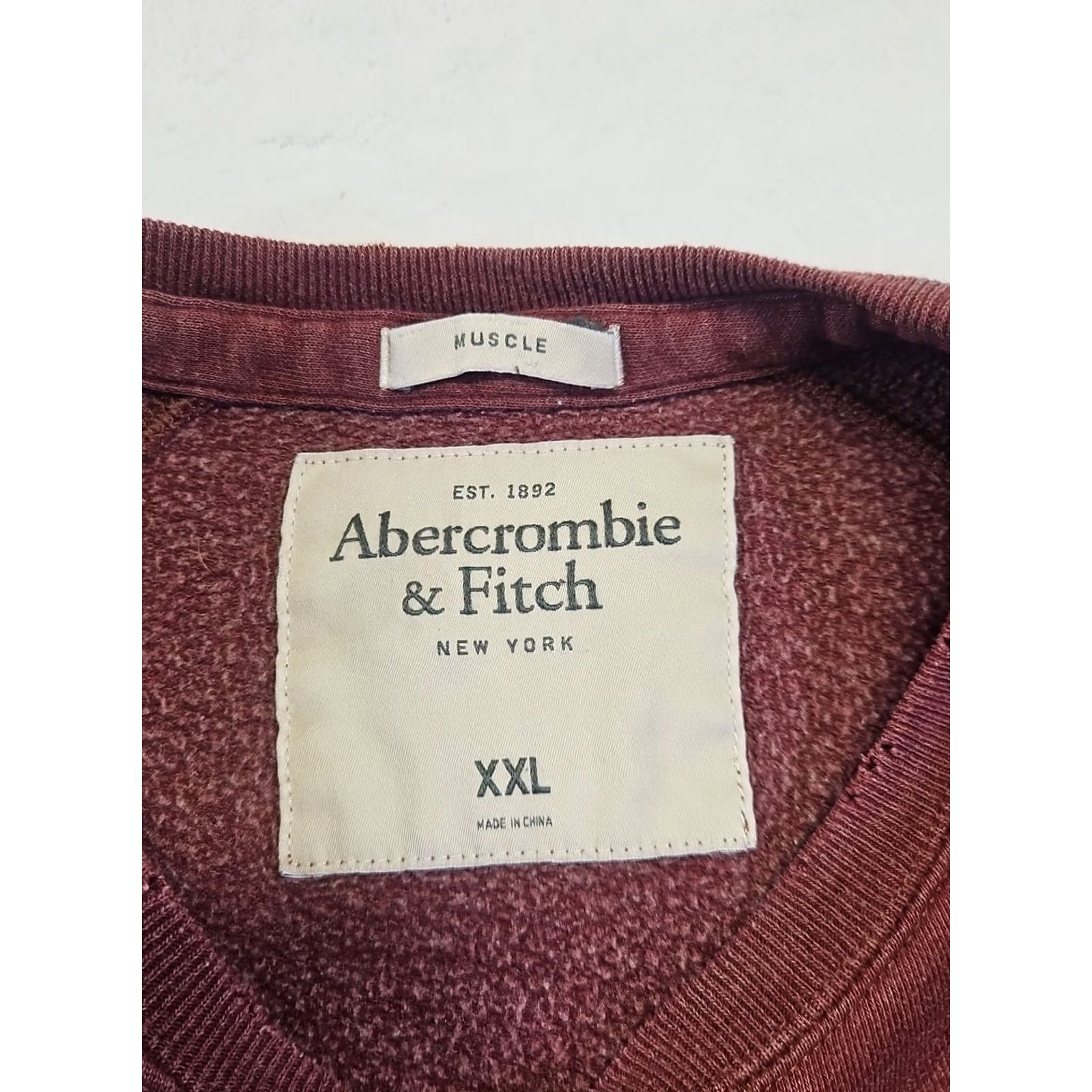 Abercrombie & Fitch Abercrombie & Fitch Sweatshirt XXL Muscle Crew Neck Burgundy NY Athletics Distressed Graphic Print Men Size US XXL / EU 58 / 5 - 4 Thumbnail