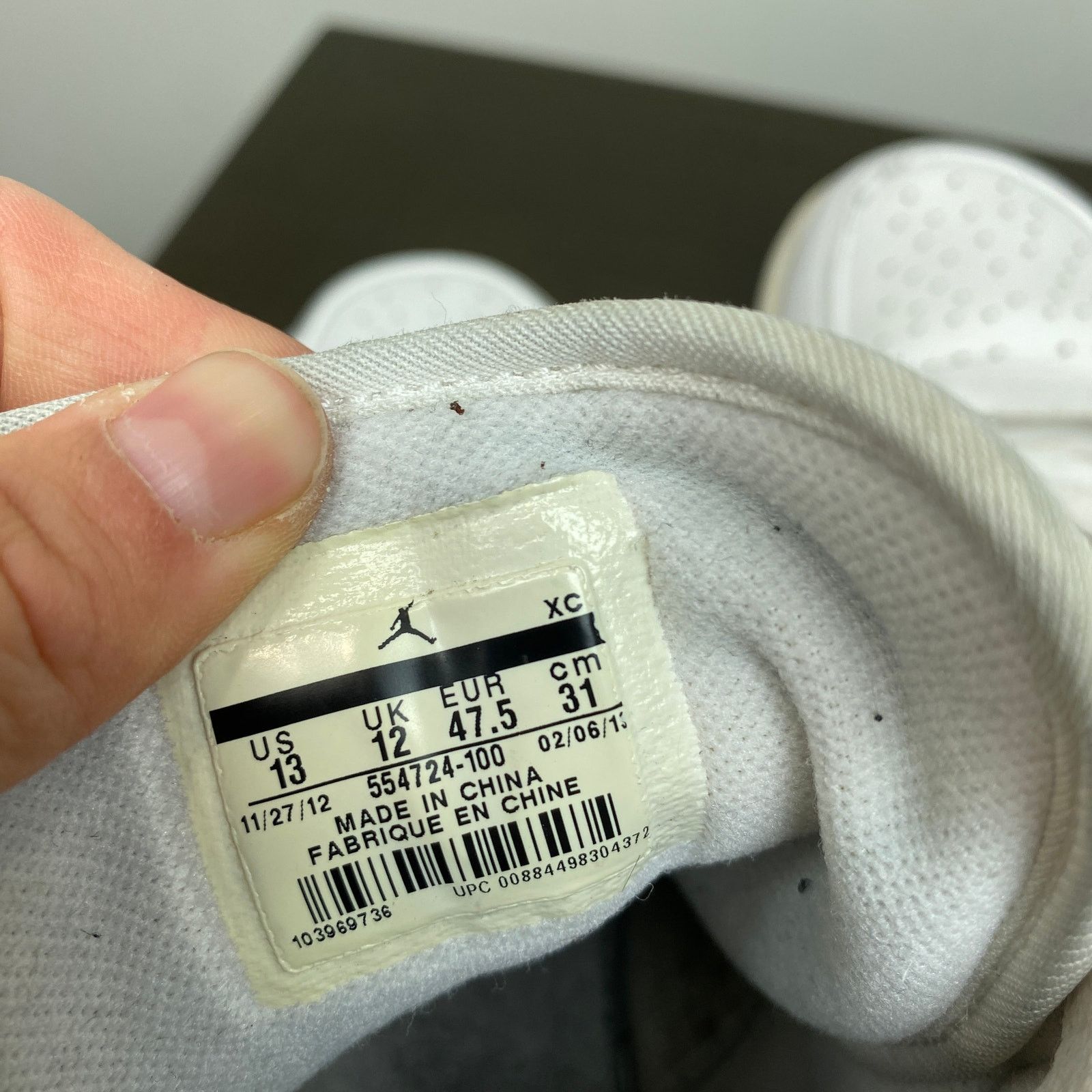 Jordan Brand × Nike Nike Air Jordan 1 Mid Retro Triple White Shoes Sneakers 13 Size US 13 / EU 46 - 8 Thumbnail