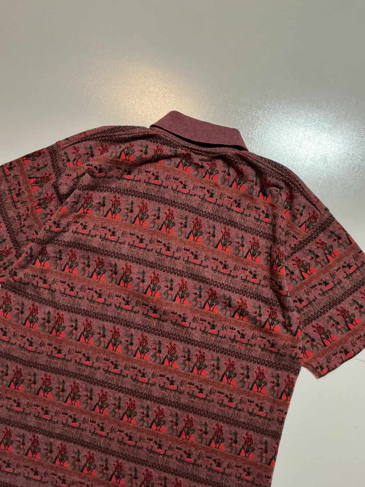 Vintage Vintage International Design Hieroglyphics S/S Polo Shirt Size US S / EU 44-46 / 1 - 5 Thumbnail